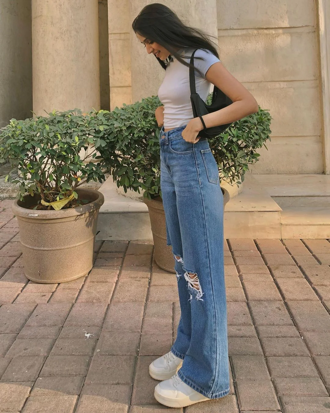 Aesthetic High Waisted Wide Fit Baggy Jeans - Image 9