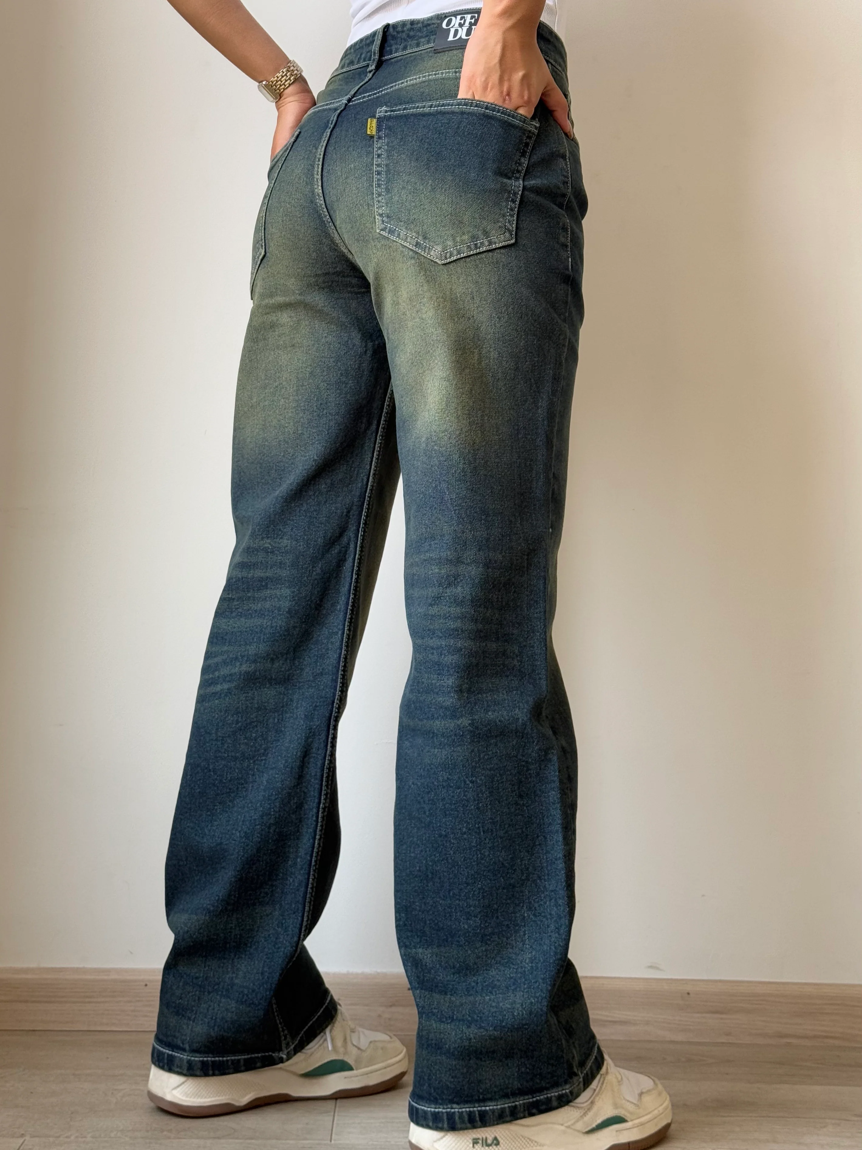 Baddie Vintage Dirty Wash Dad Fit Jeans - Image 3
