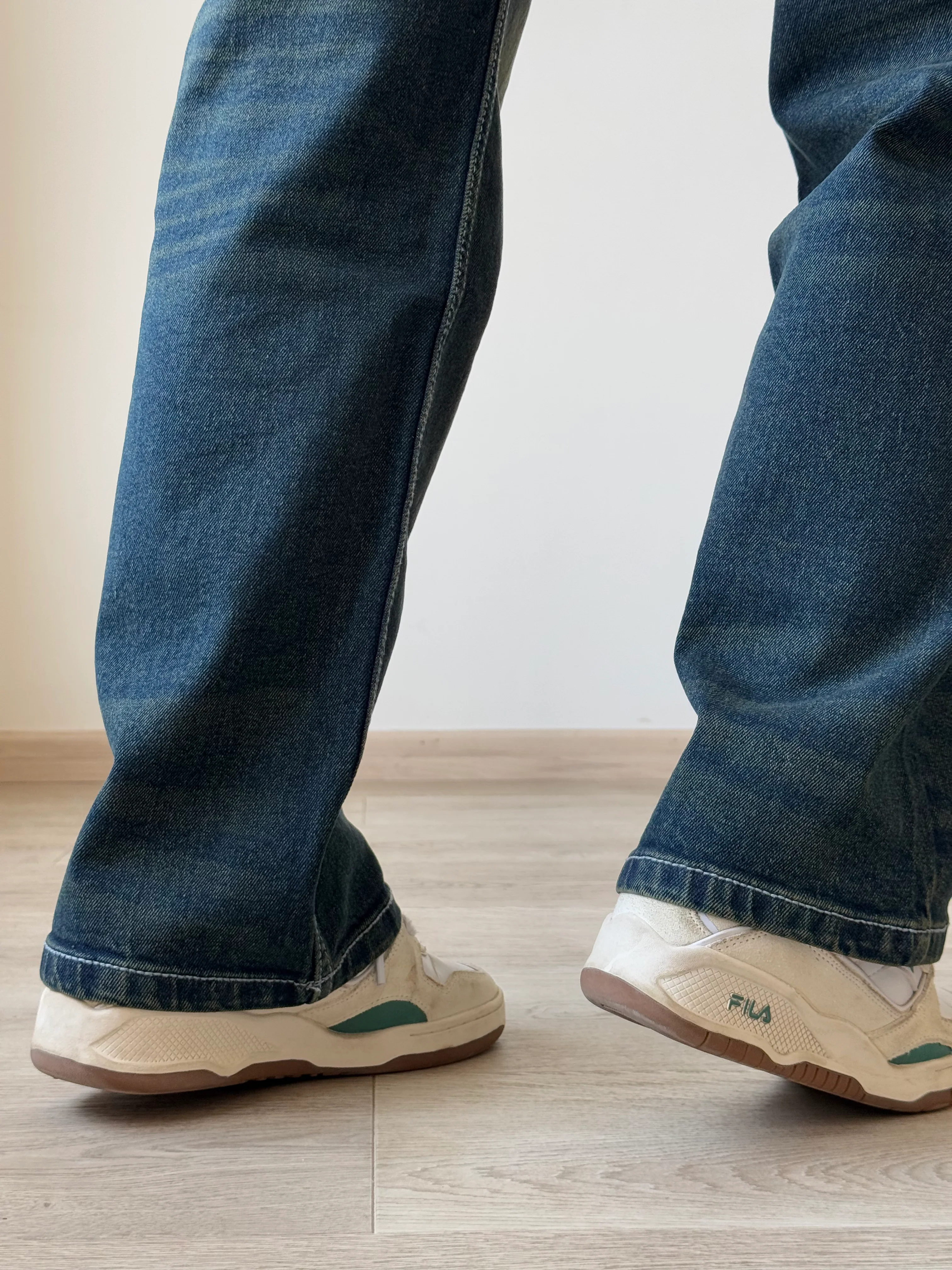 Baddie Vintage Dirty Wash Dad Fit Jeans - Image 6
