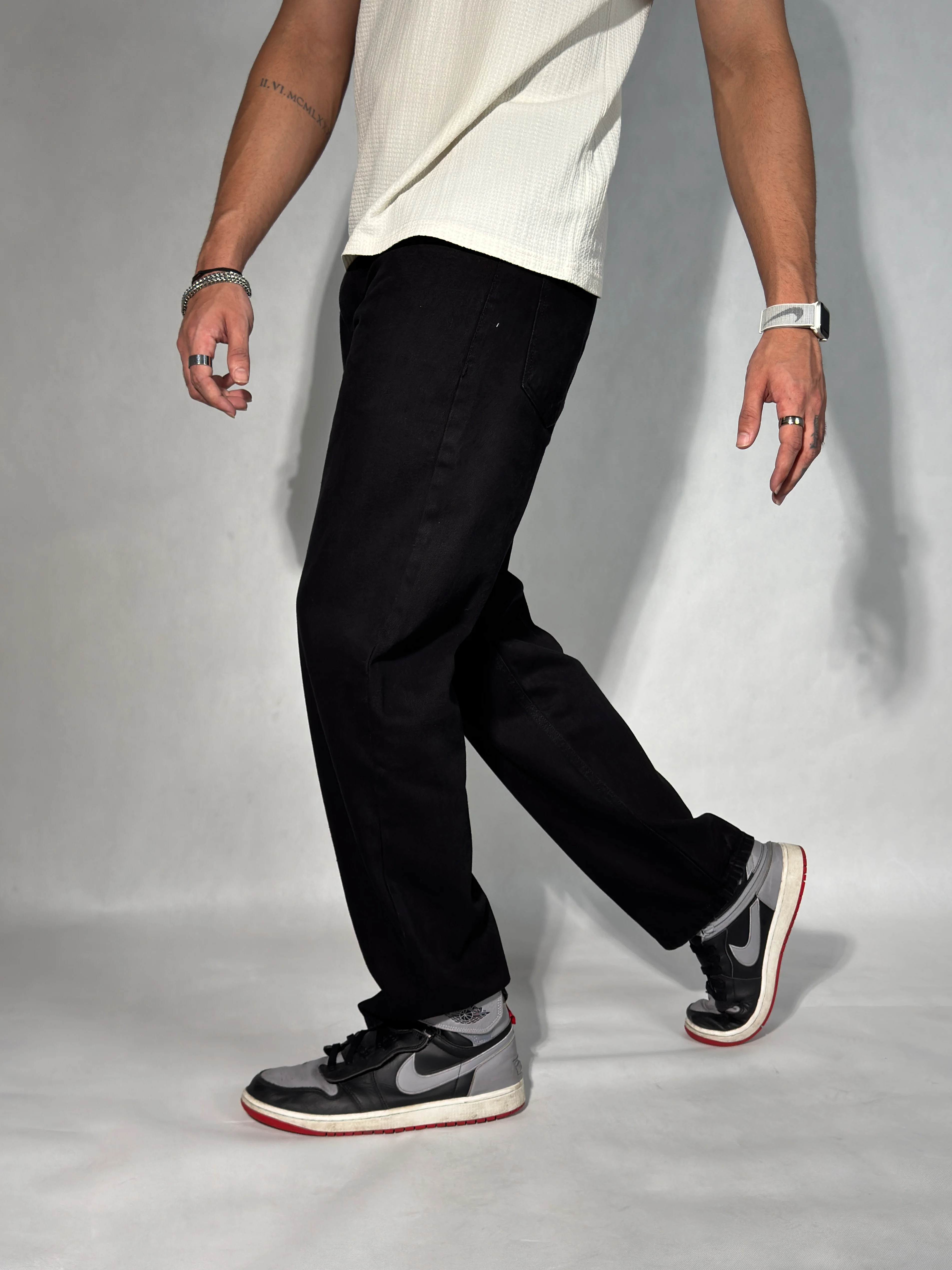 Black Out Straight Fit Jeans - Image 4