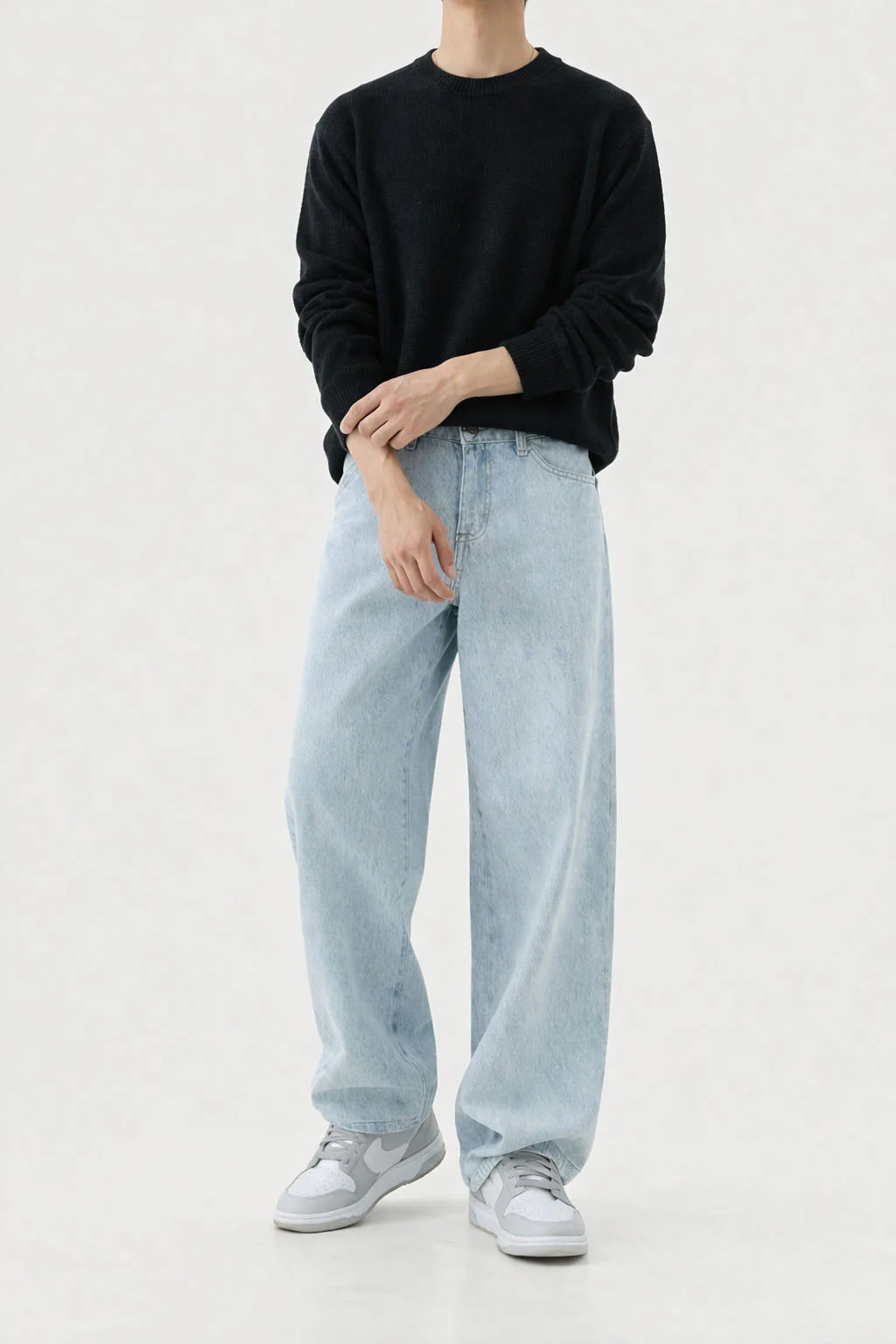 Blue Fade Out Loose Straight Fit Jeans - Image 5