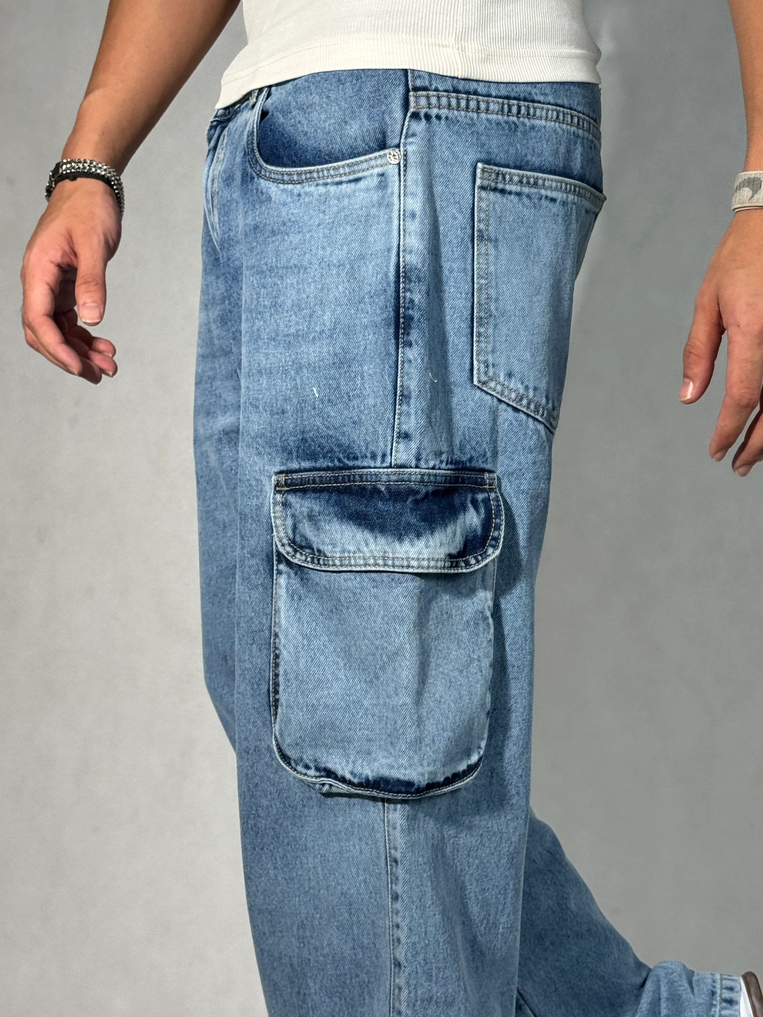 Blue Stone Wash Baggy Fit Cargo Men Jeans - Image 4
