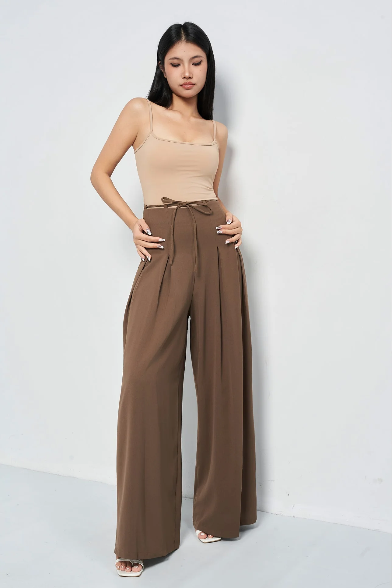 Cinched Drawstring Wide Leg Pants - Image 11