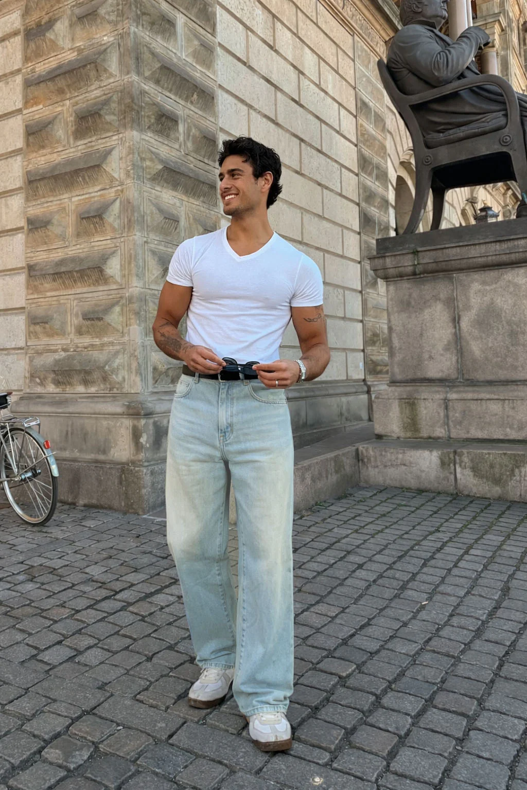 Classic Loose Straight Fit Jeans - Image 2