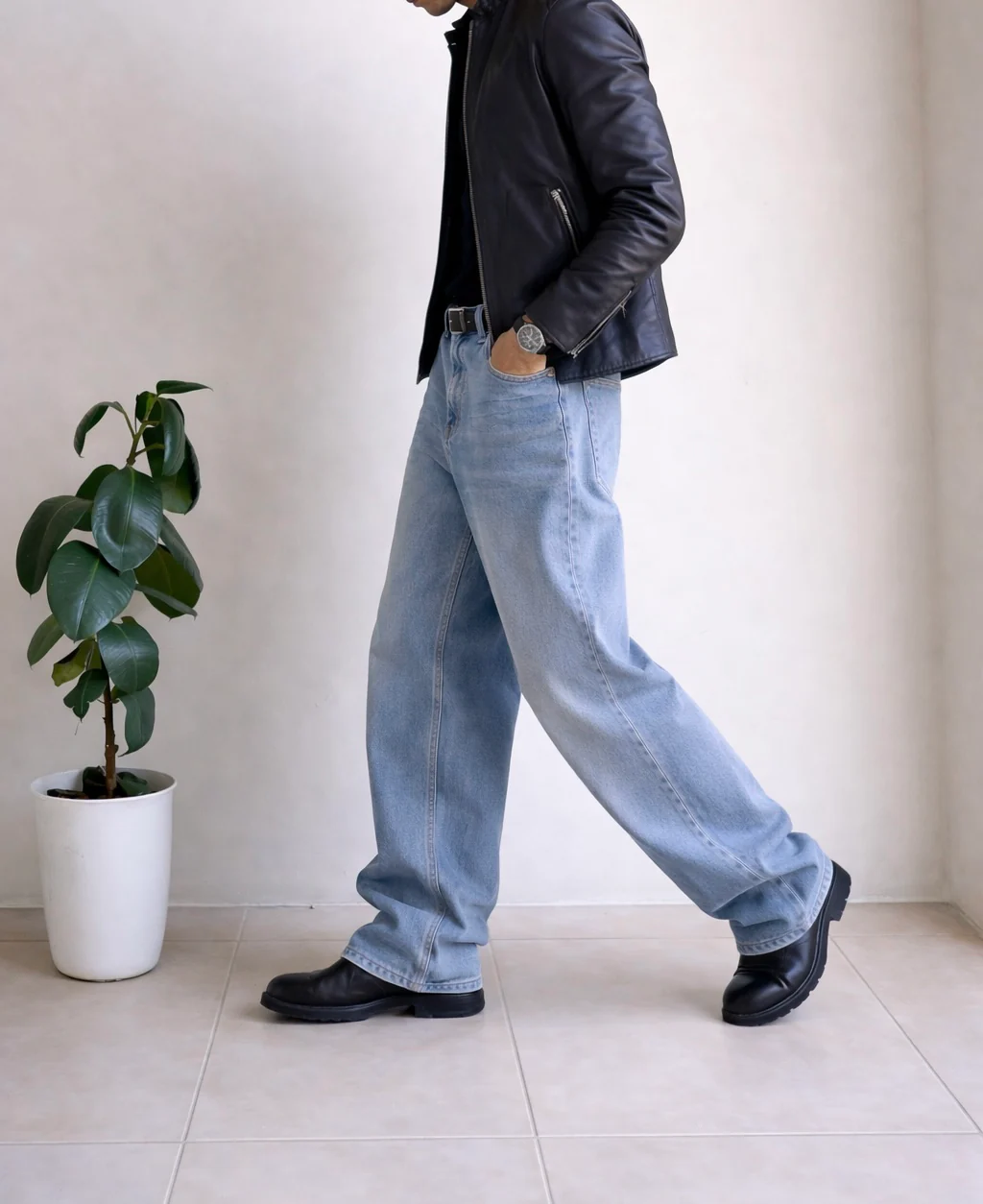 Classic Wash Blue Baggy Fit Jeans - Image 4