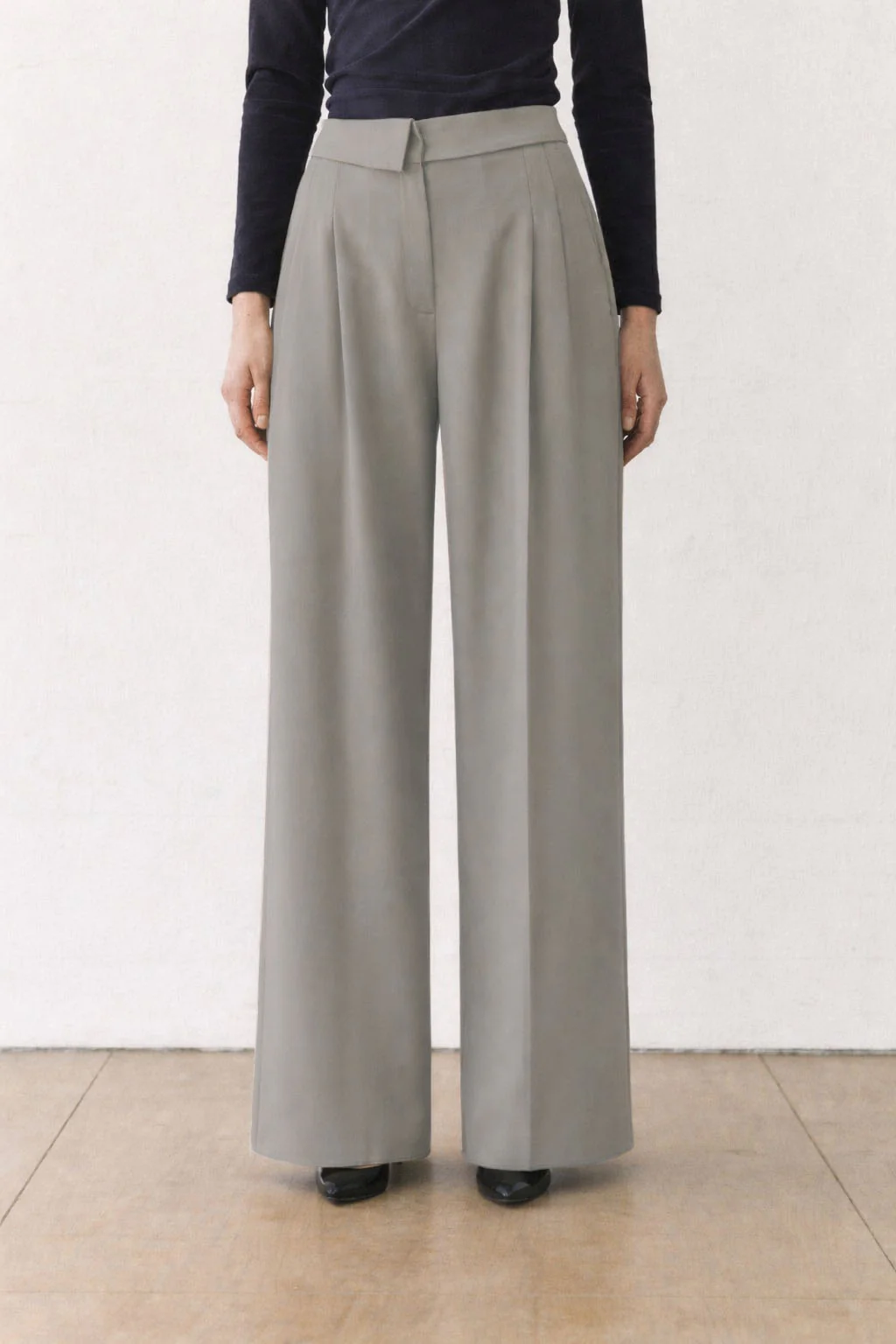 Clean Collar Waist Pleated Trousers - Image 5