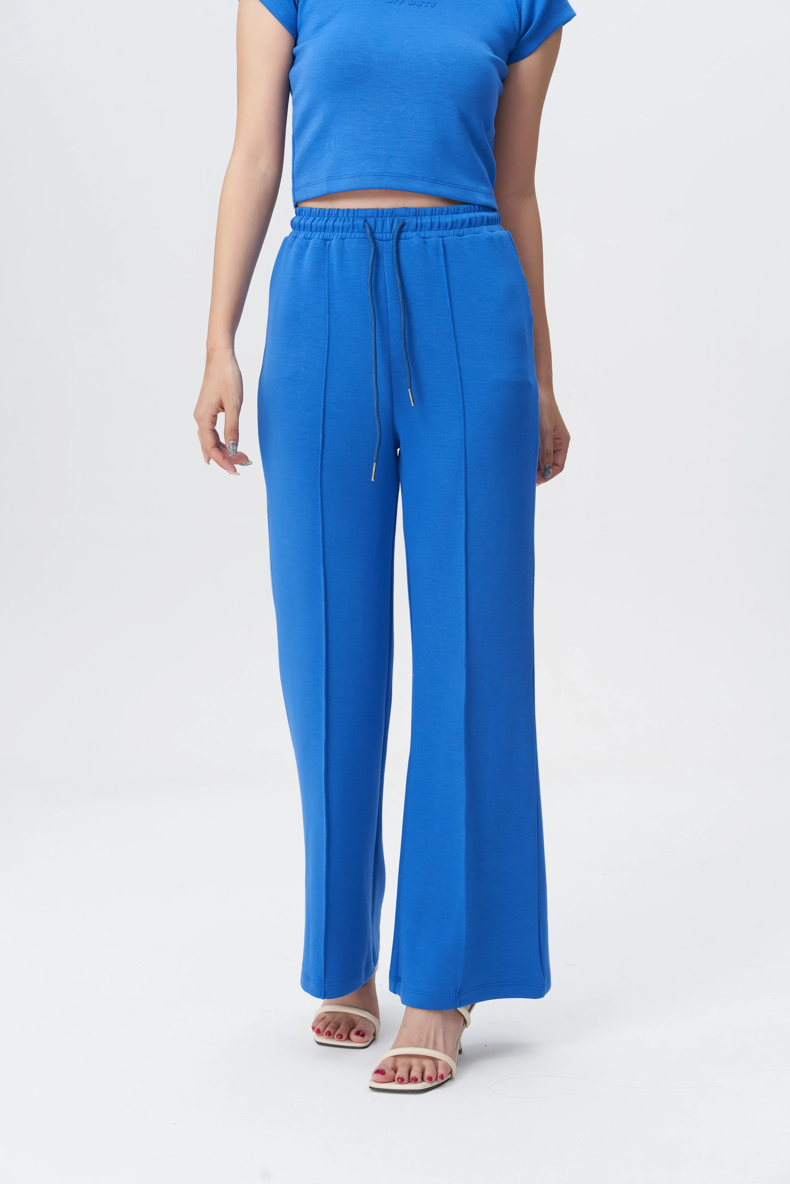 CloudSoft Flex Crop Top & Joggers - Image 11