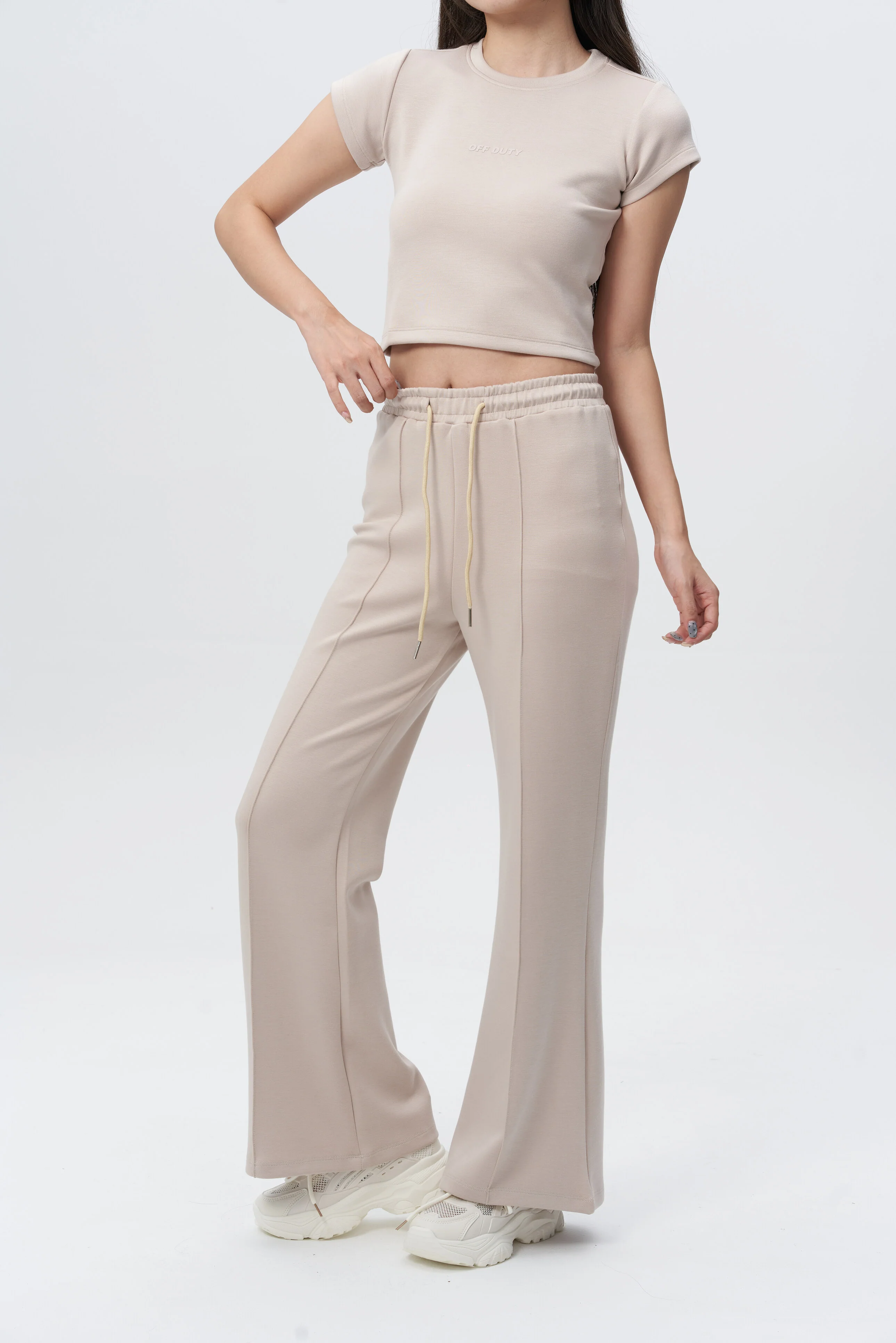 CloudSoft Flex Crop Top & Joggers - Image 12