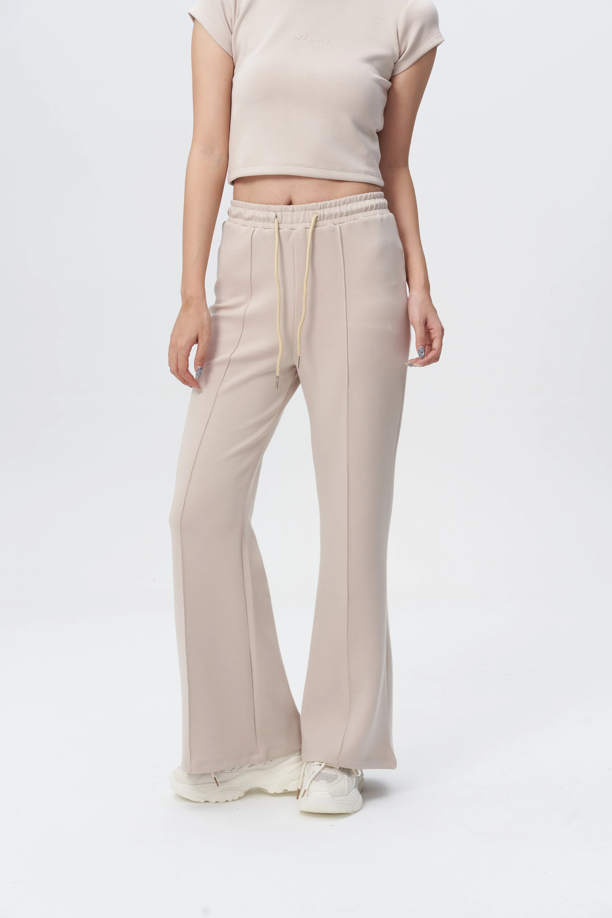 CloudSoft Flex Crop Top & Joggers - Image 13