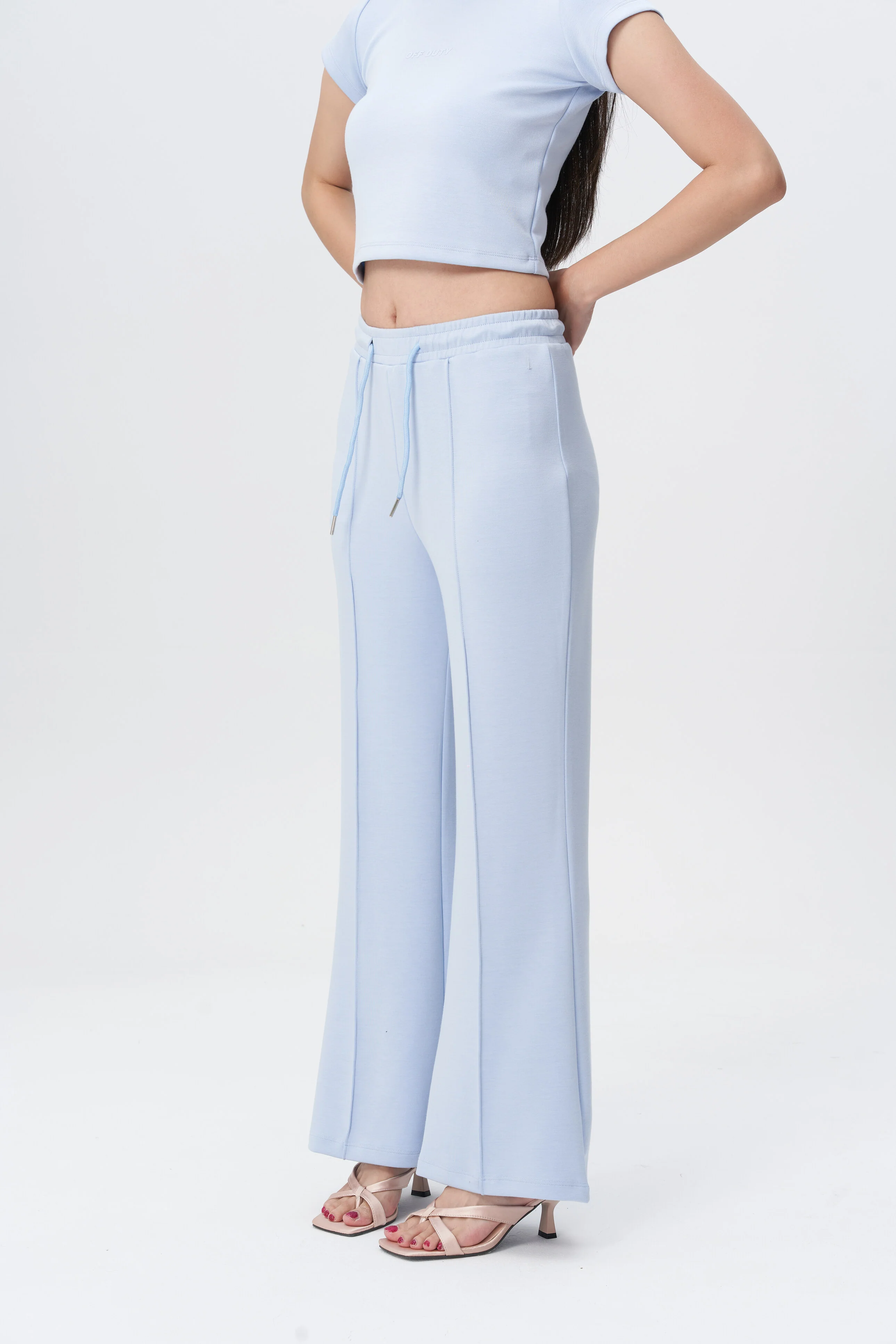 CloudSoft Flex Crop Top & Joggers - Image 18