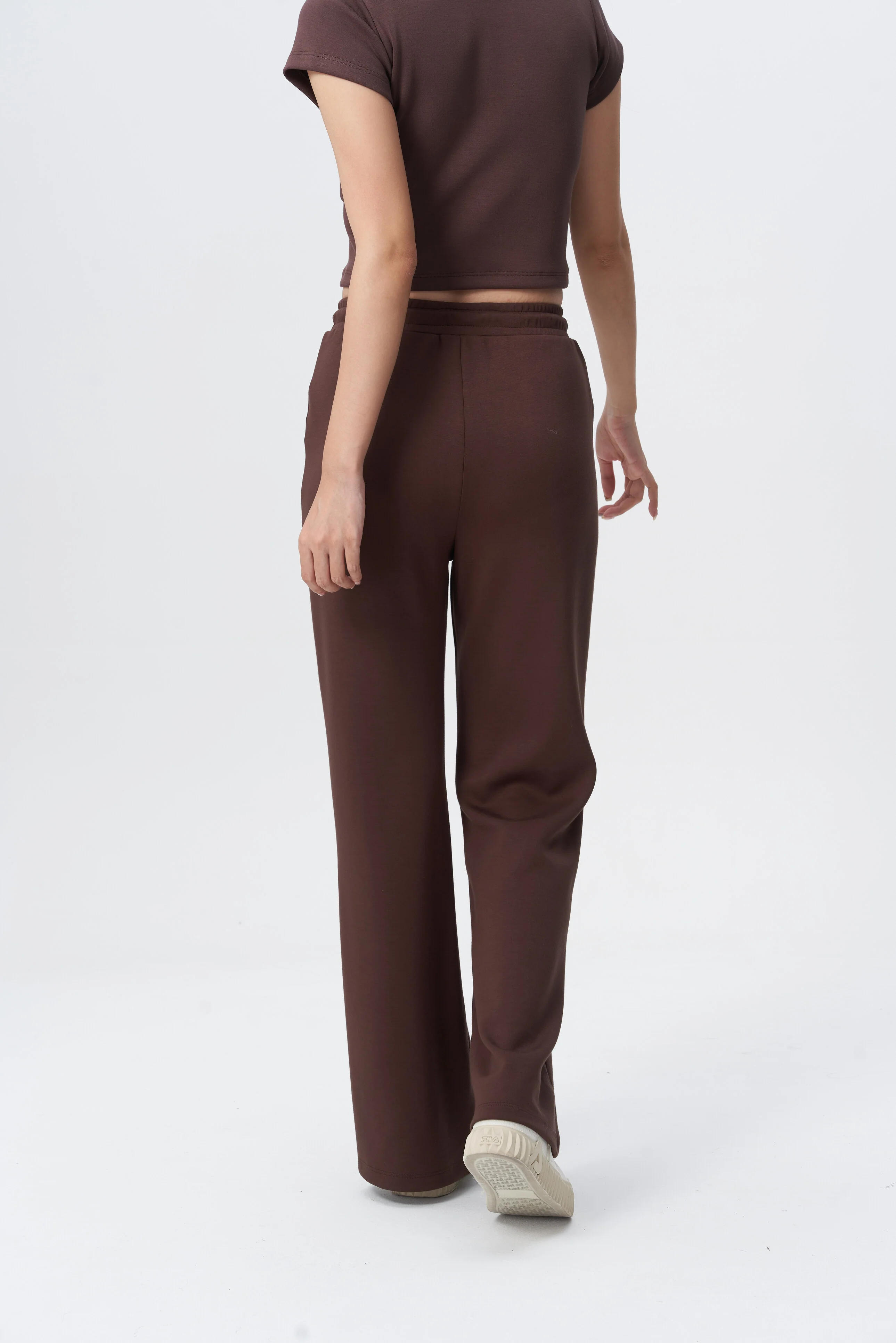 CloudSoft Flex Crop Top & Joggers - Image 49