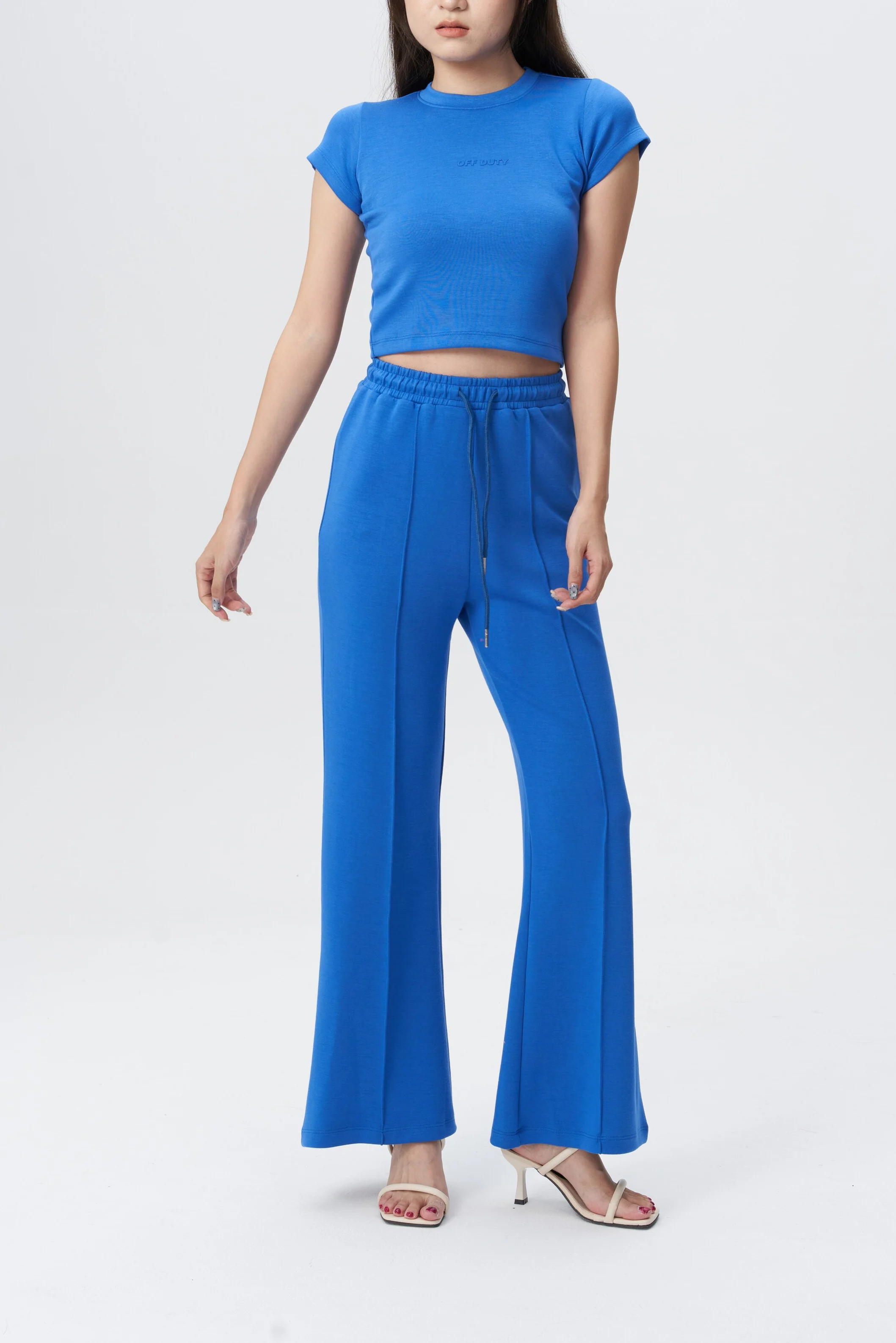 CloudSoft Flex Crop Top & Joggers - Image 6