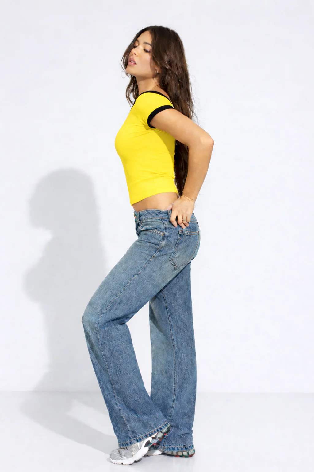 Contrast Soft Touch Scoop Neck Tee - Image 7
