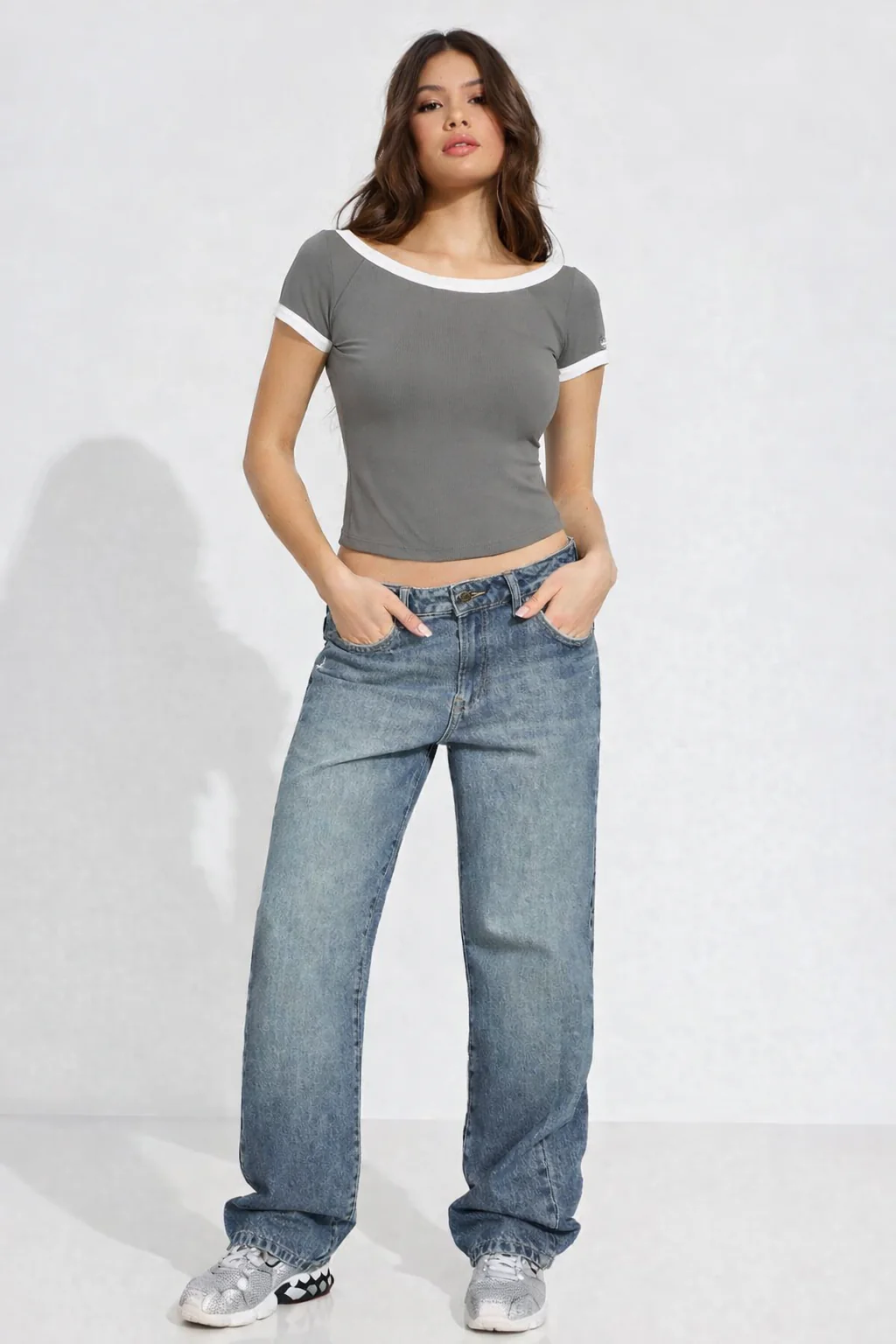 Contrast Soft Touch Scoop Neck Tee - Image 8