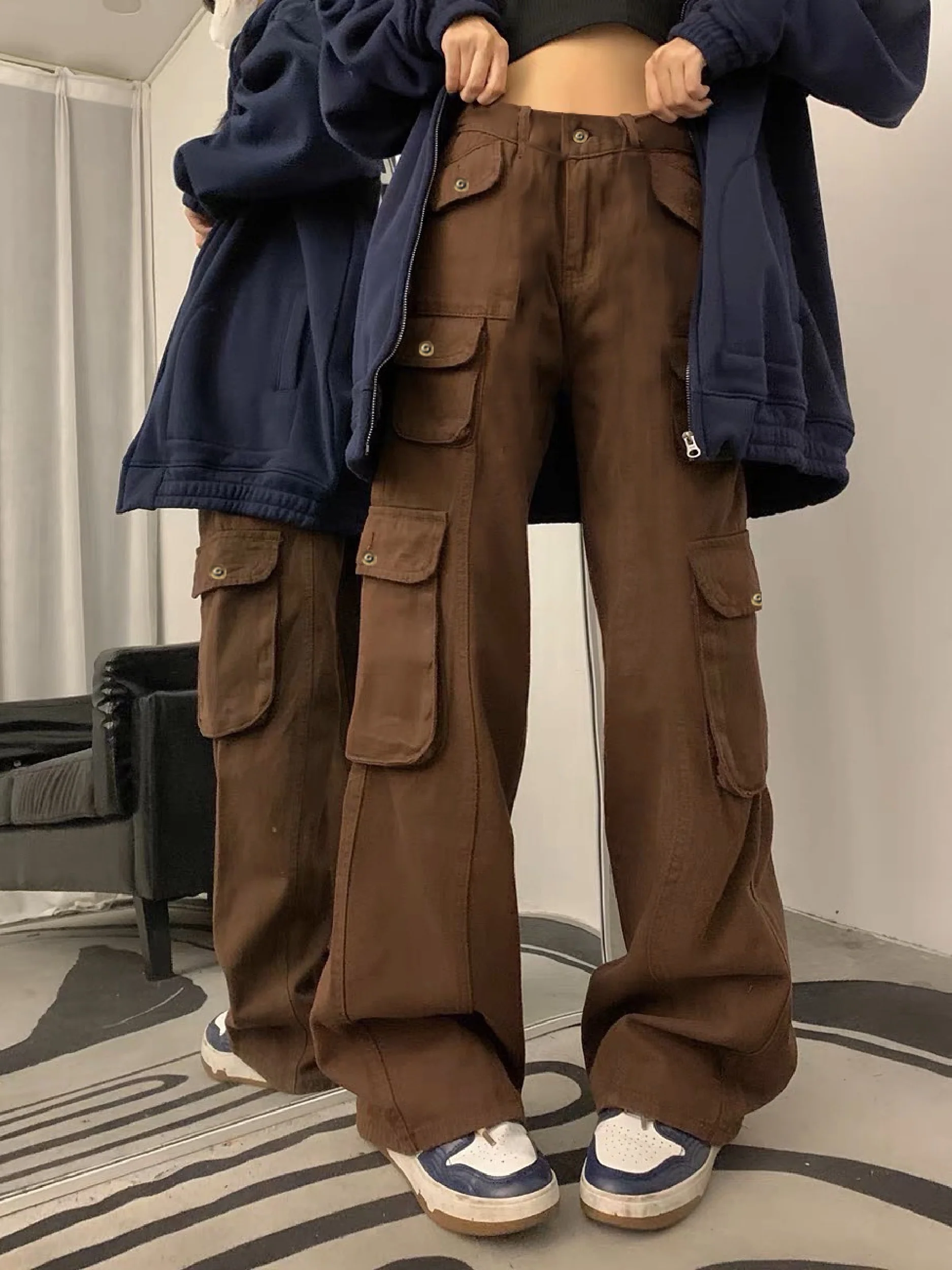Crazy Multi Pockets Baggy Cargo Jeans - Image 13