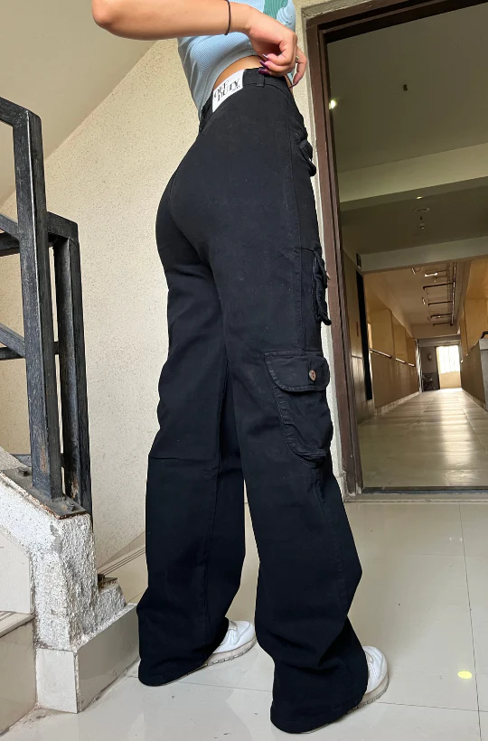 Crazy Multi Pockets Baggy Cargo Jeans - Image 4