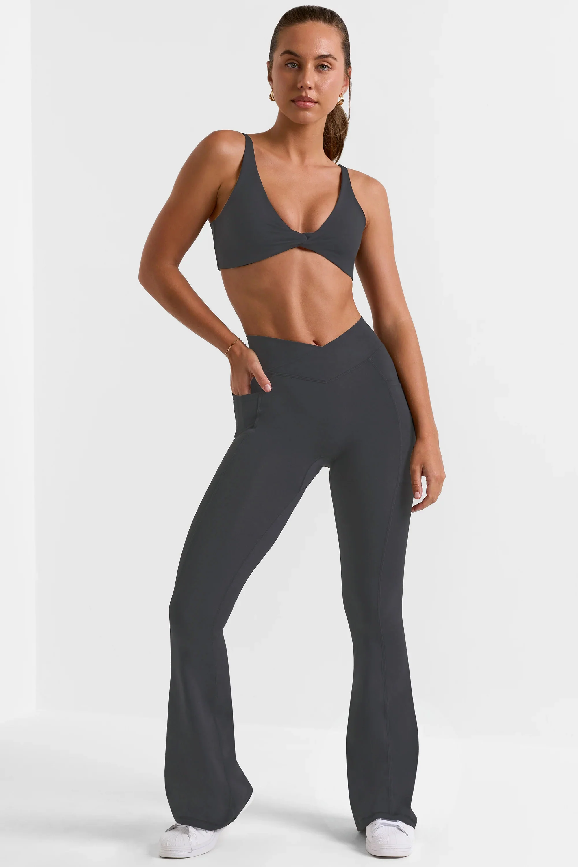 Cross Waistband Flare Pocket Leggings - Image 8