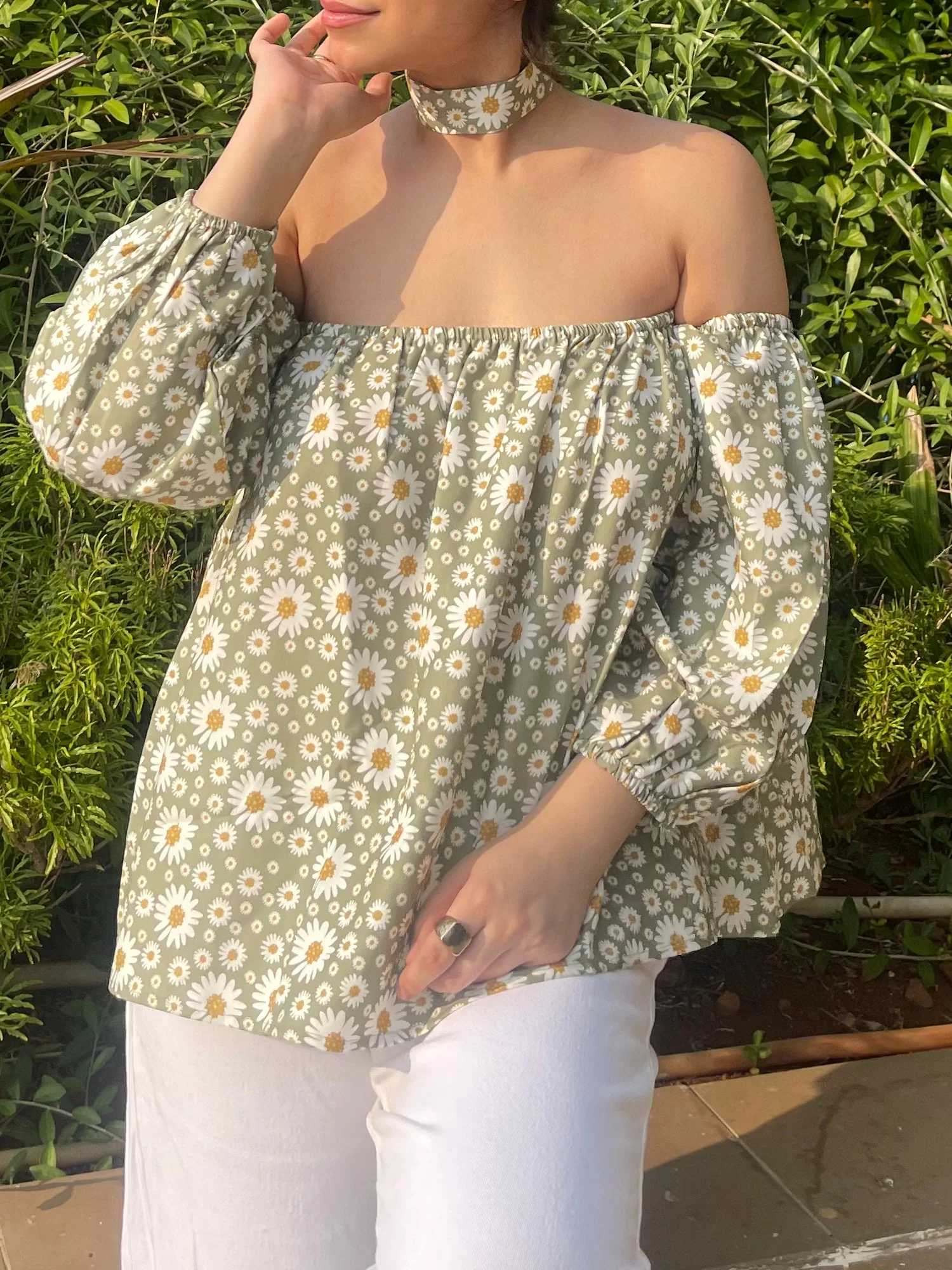 Daisy Off Shoulder Top with choker - Image 2