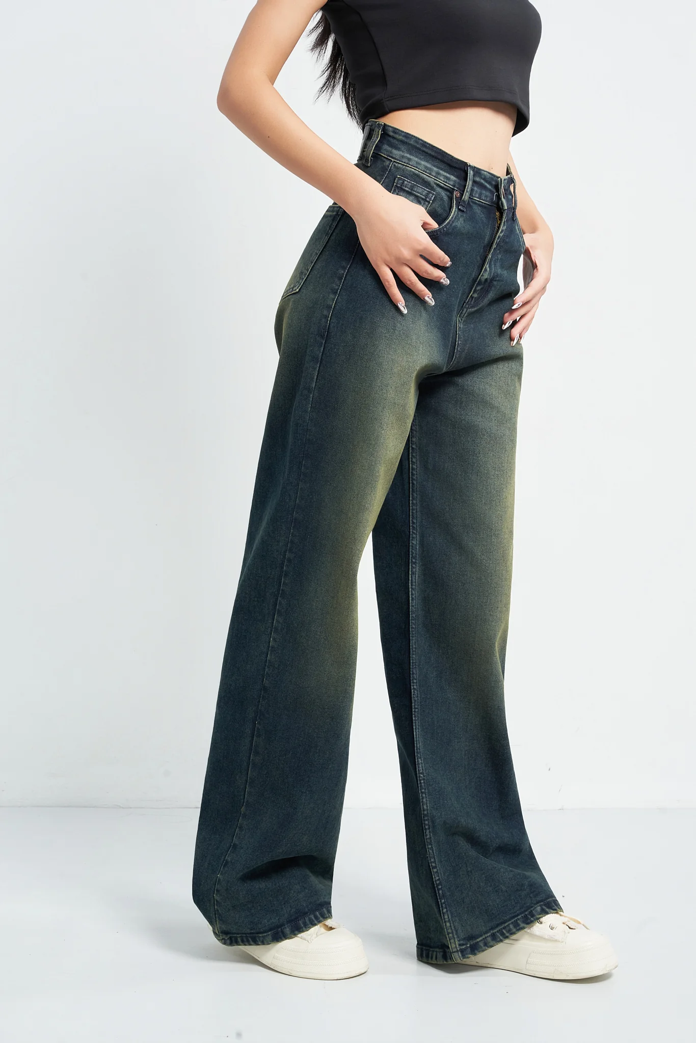 Deep Shadow Wash Wide Leg Jeans - Image 3