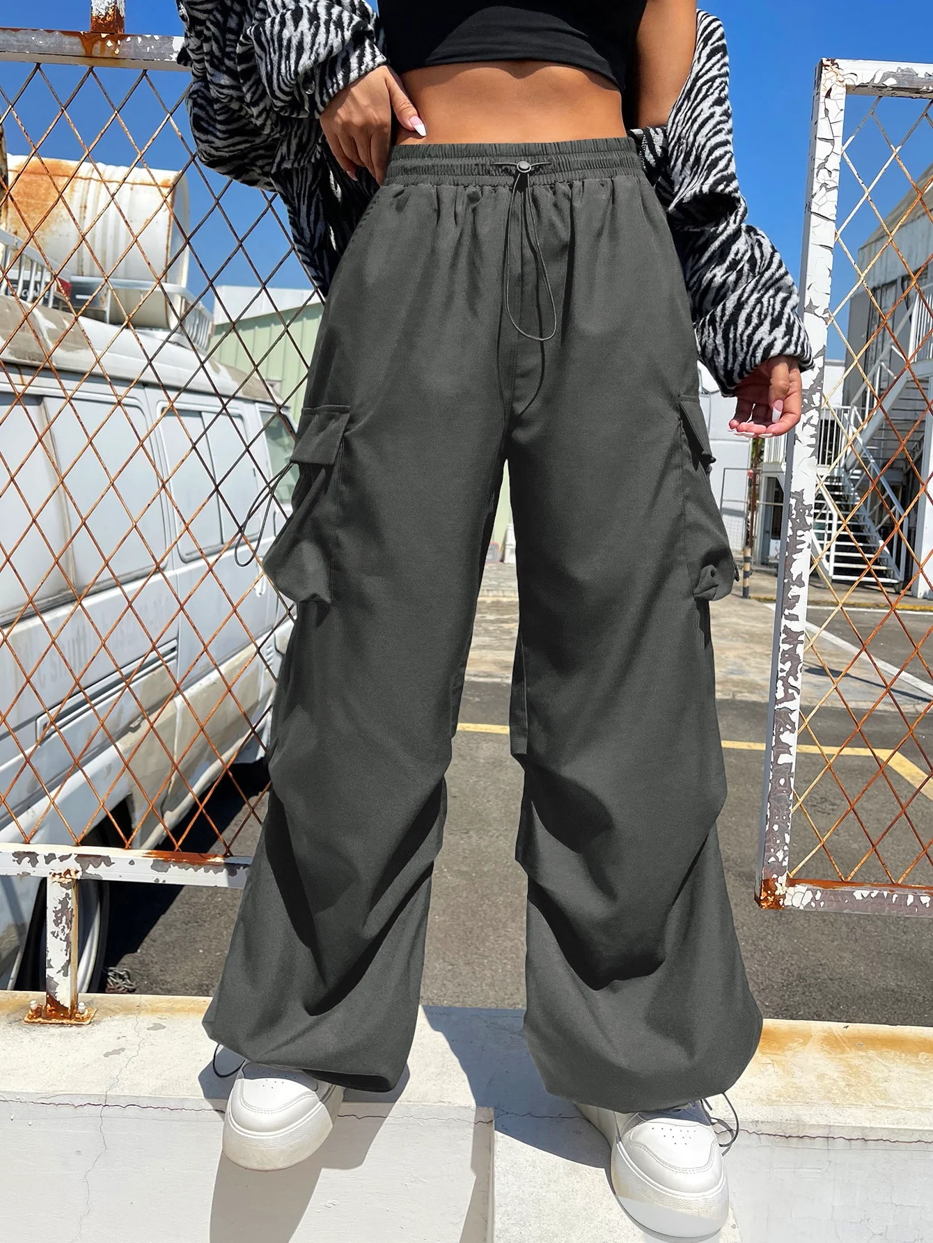Drawstring Waist Flap Parachute Cargo Trousers - Image 22