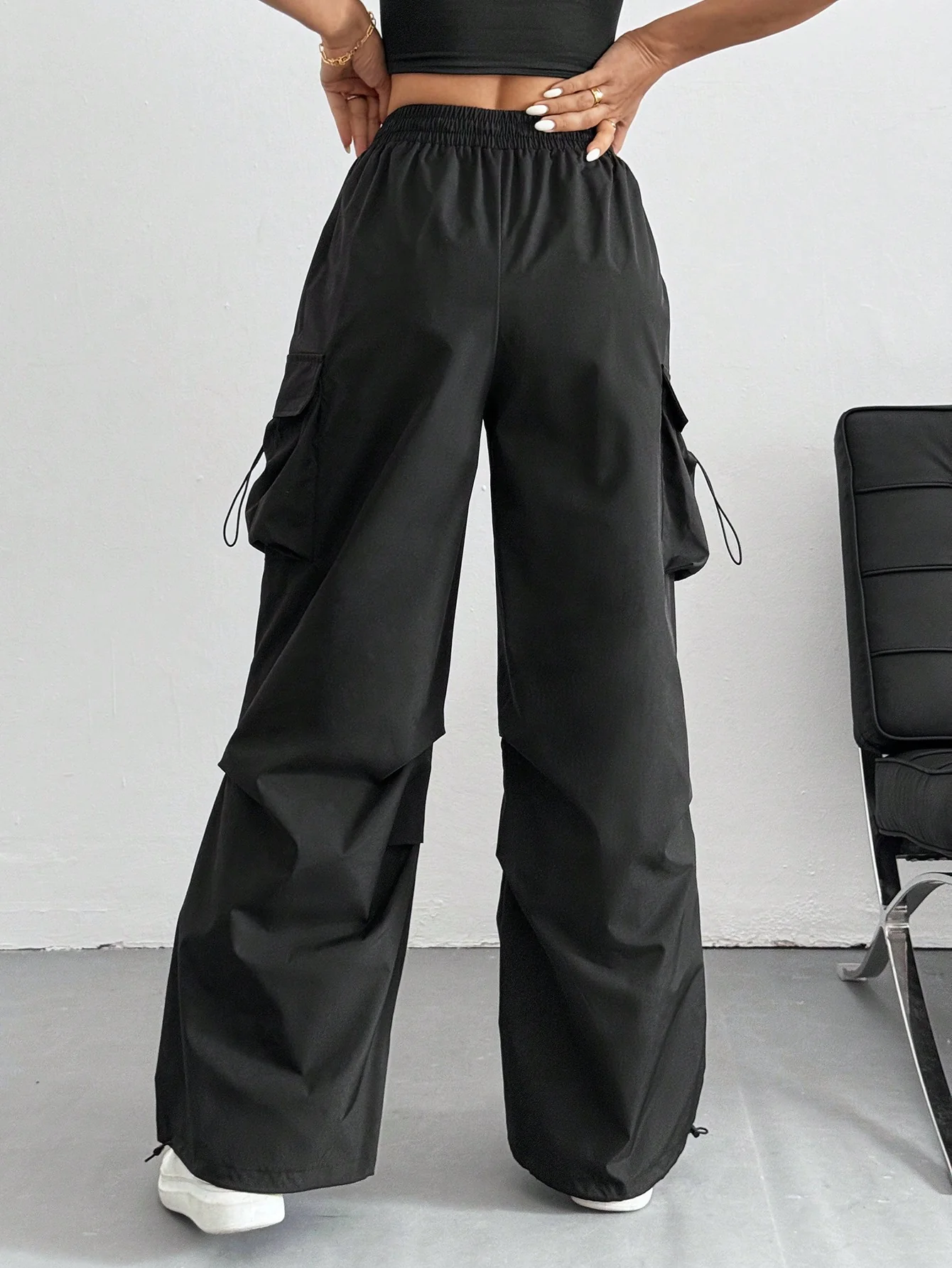 Drawstring Waist Flap Parachute Cargo Trousers - Image 4