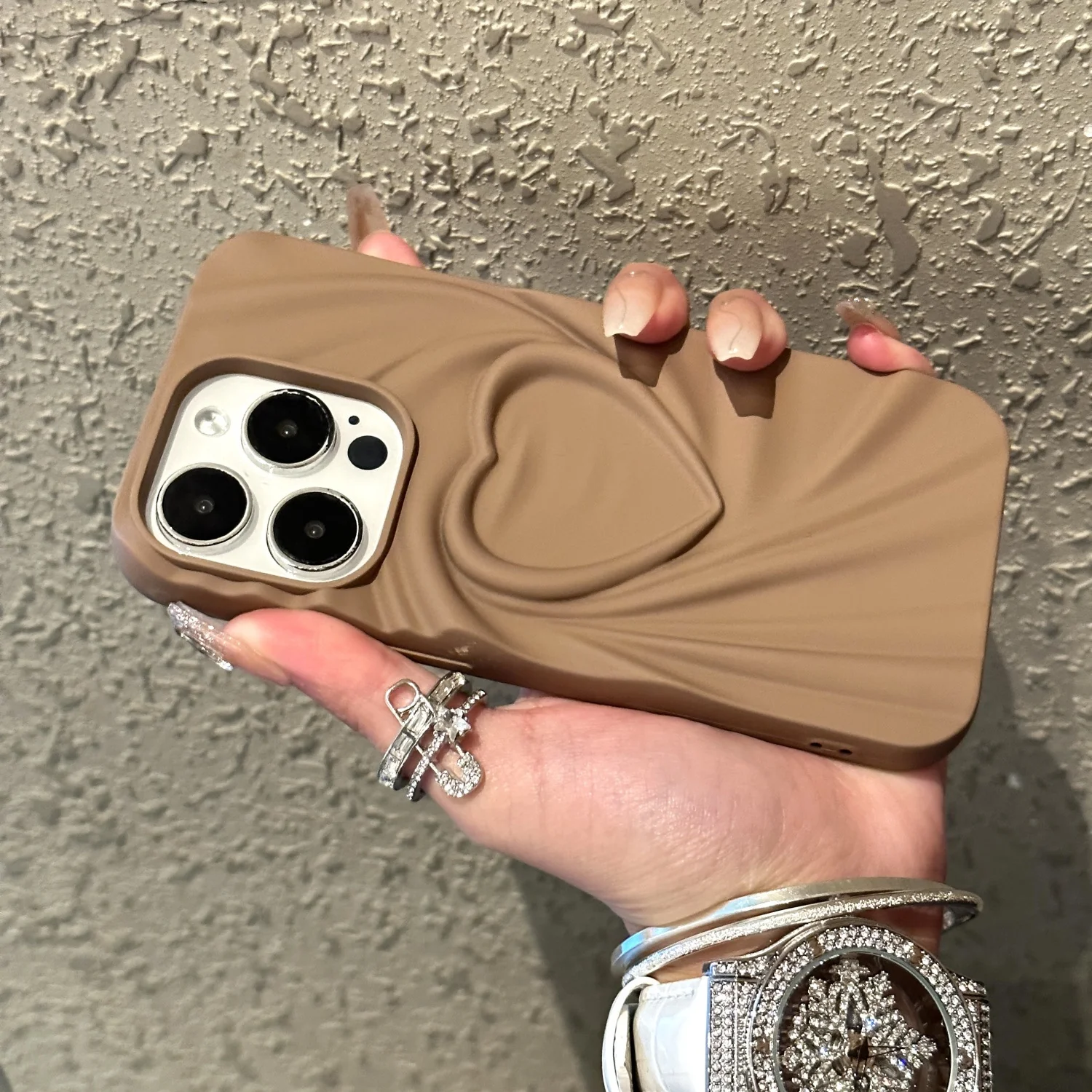 Heartthrob 3D iPhone Cover - Image 3