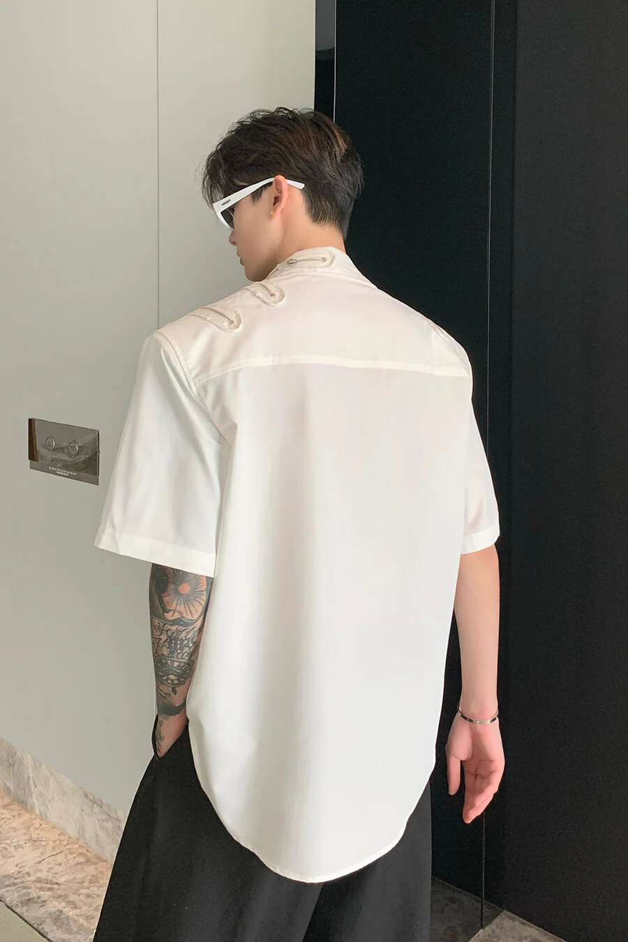Korean All Over Zipper Oversized Shirt With Pockets - Image 11