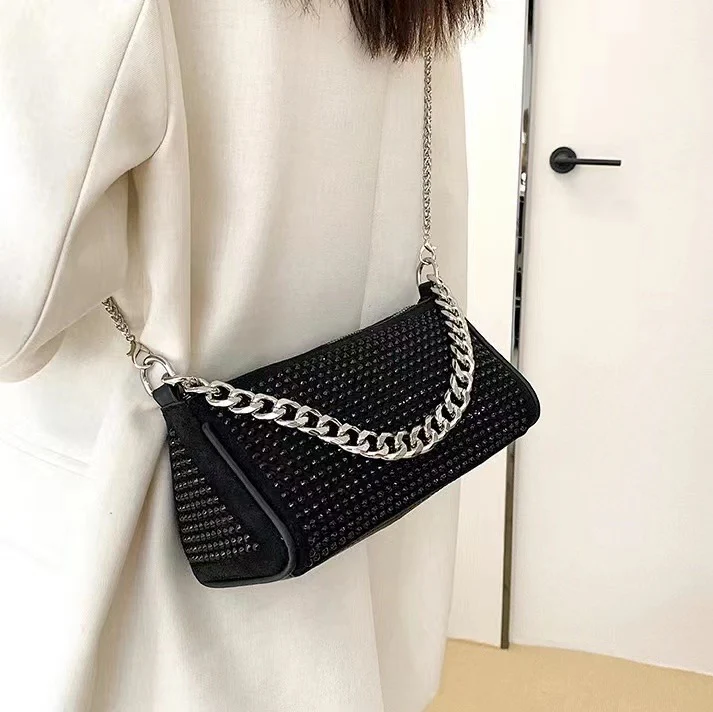 Midnight Starlet Chain Strap Bag - Image 4