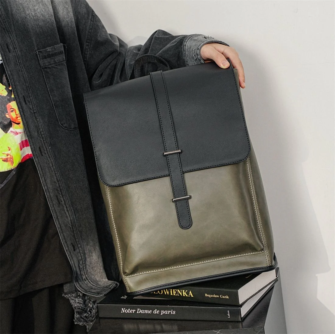 Minimalist Luxe Bagpack - Image 11
