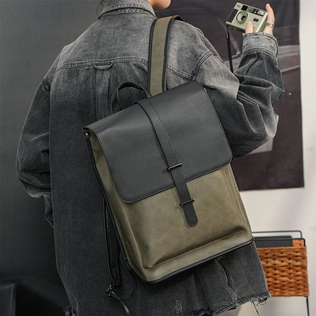 Minimalist Luxe Bagpack - Image 12
