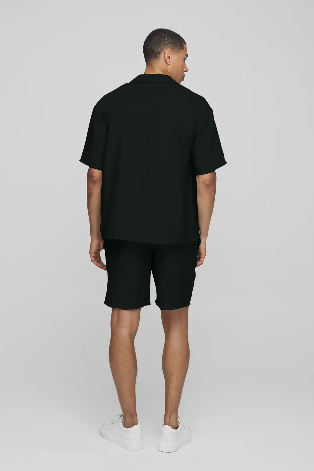Off Duty Resort Set - Image 6