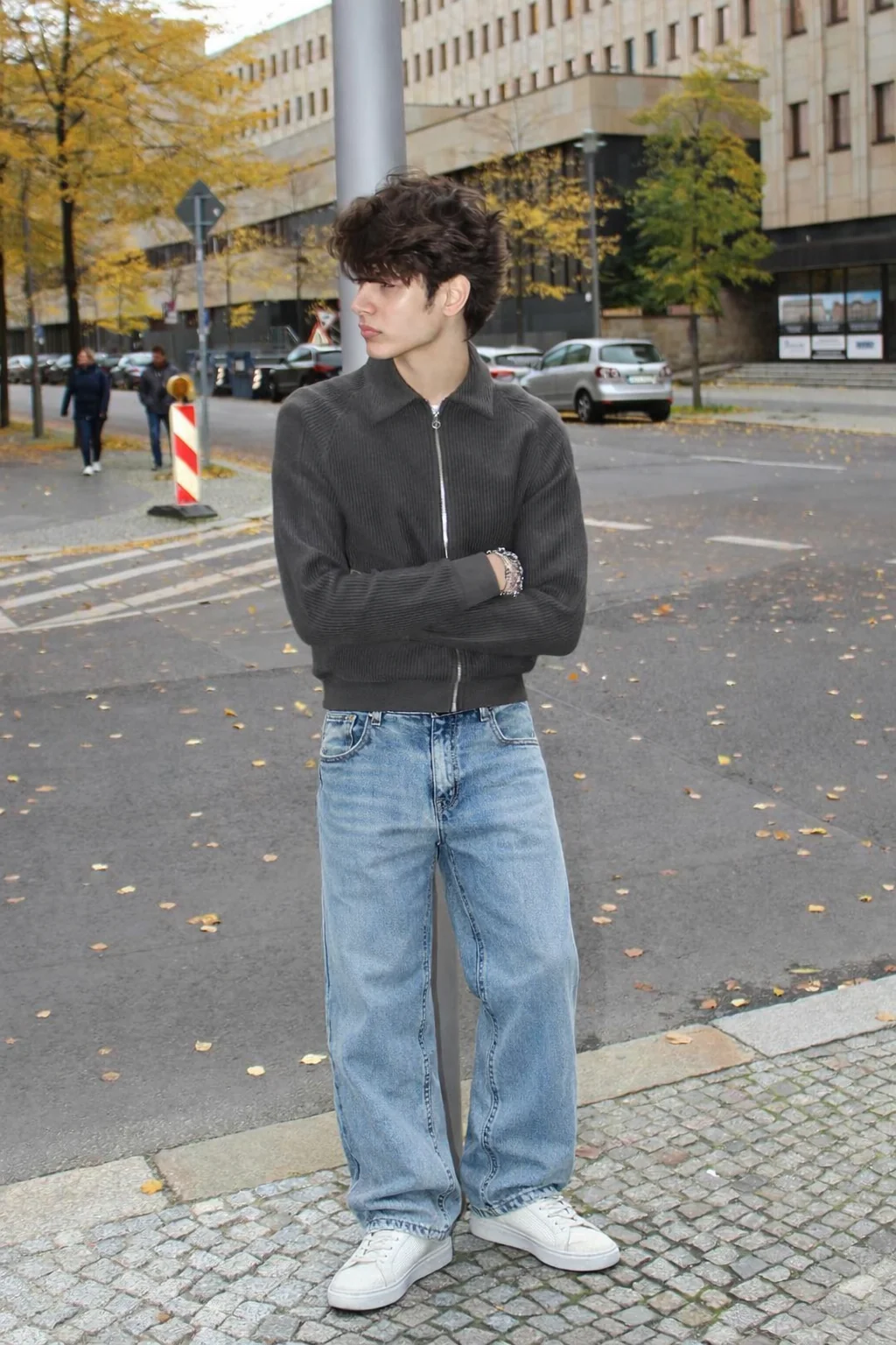 Oh So Vintage Men Baggy Jeans - Image 3