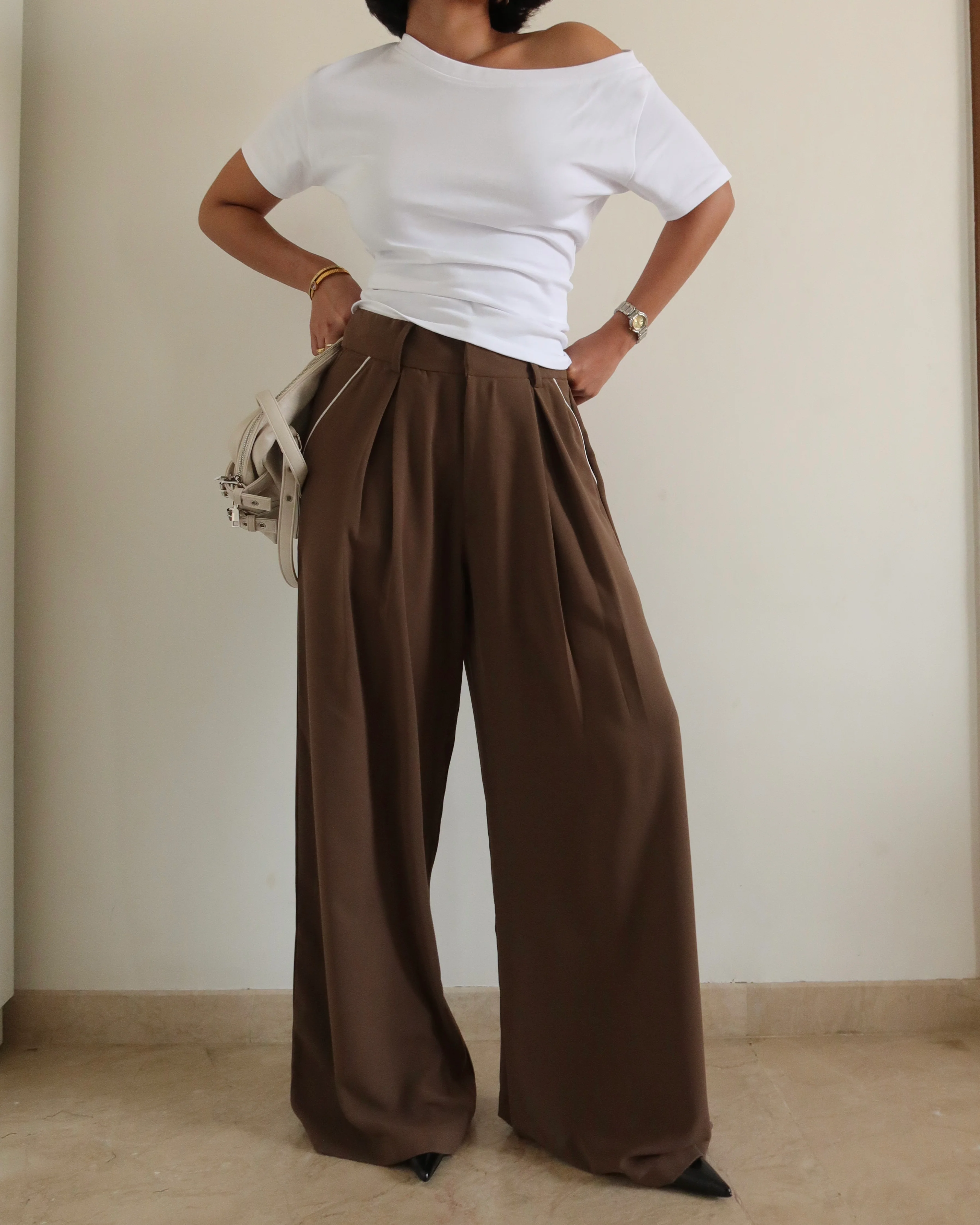 Outline Pleats Pants - Image 16