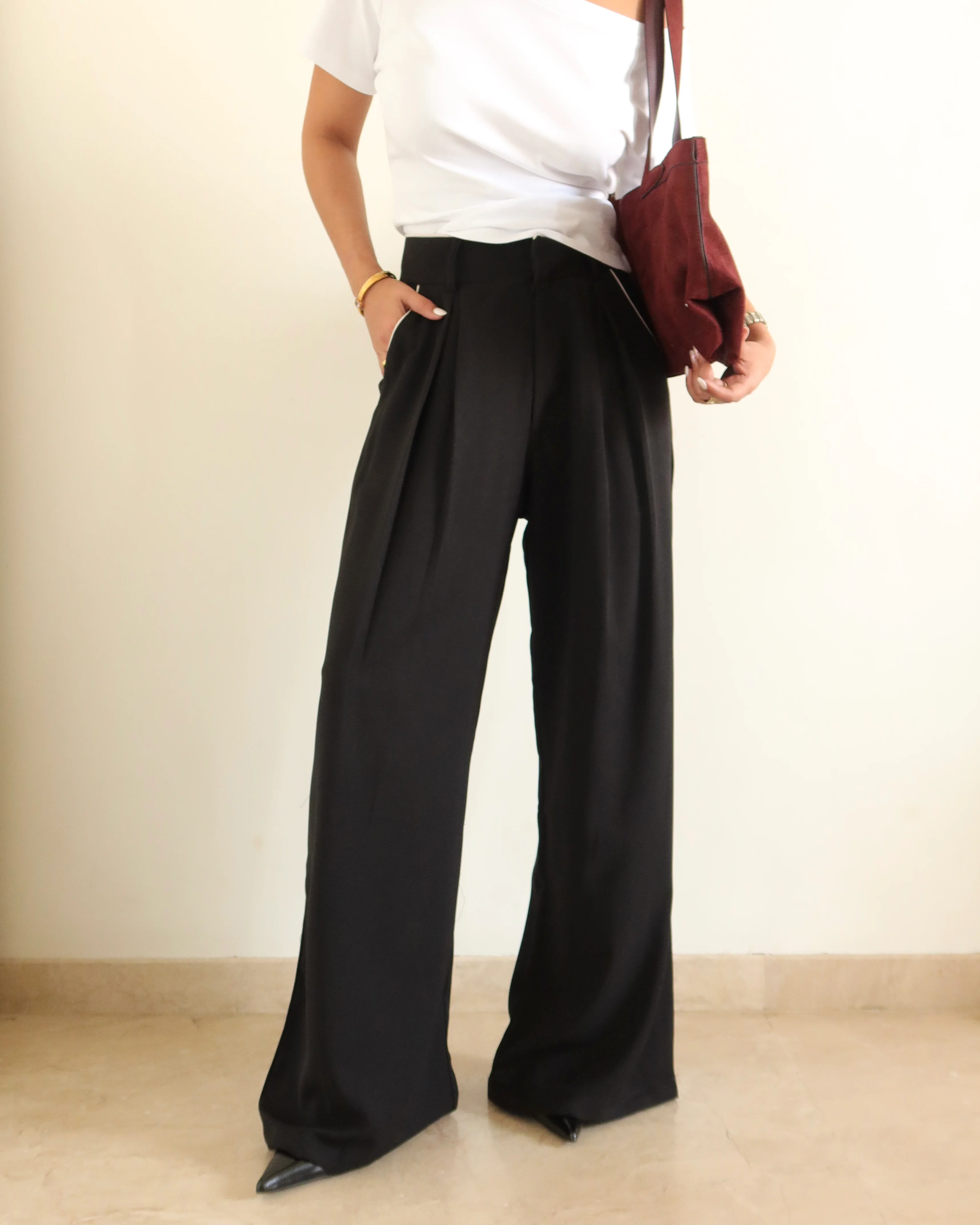 Outline Pleats Pants - Image 8