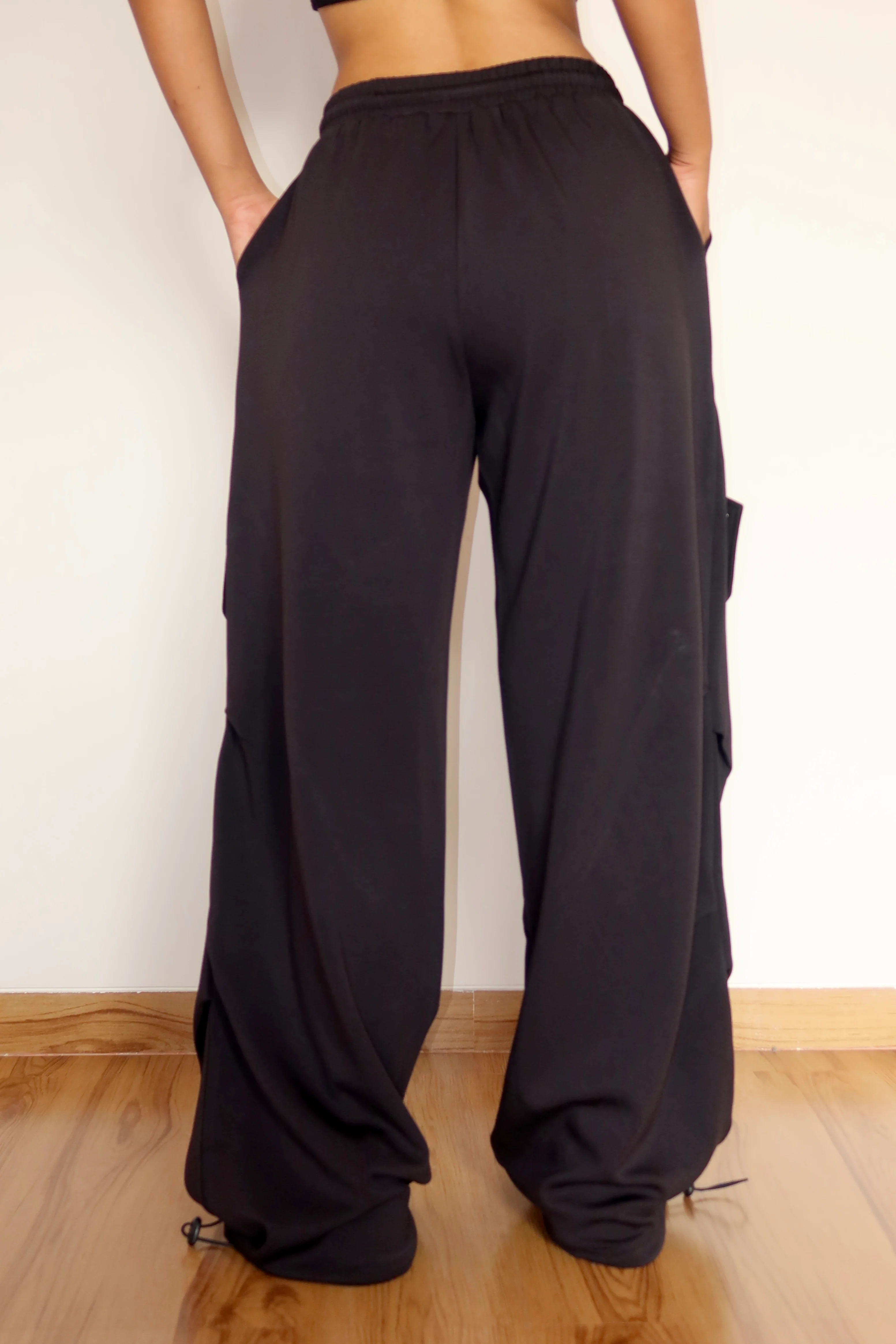 Peak Comfort Cargo Joggers - Image 9