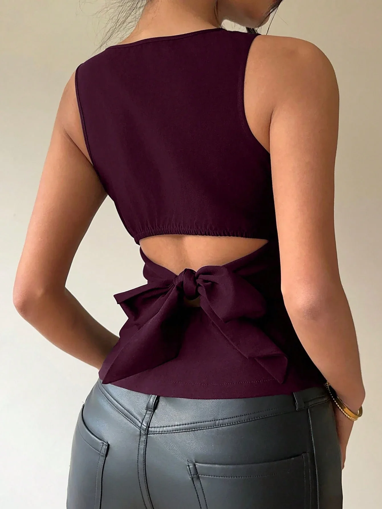 Peek and Tie Backless Top - Image 9
