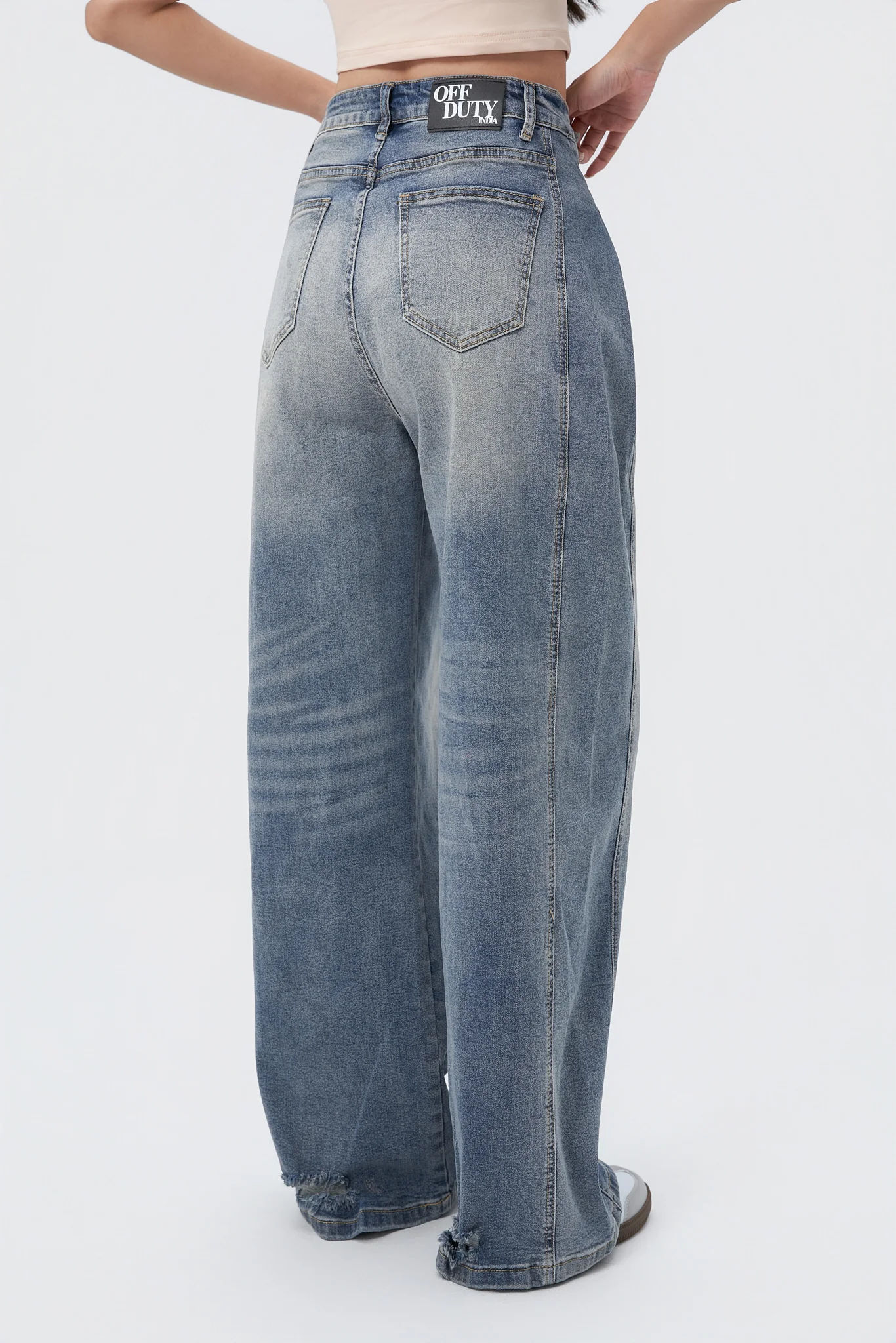 Pleat Panel Wide Leg Jeans - Image 5