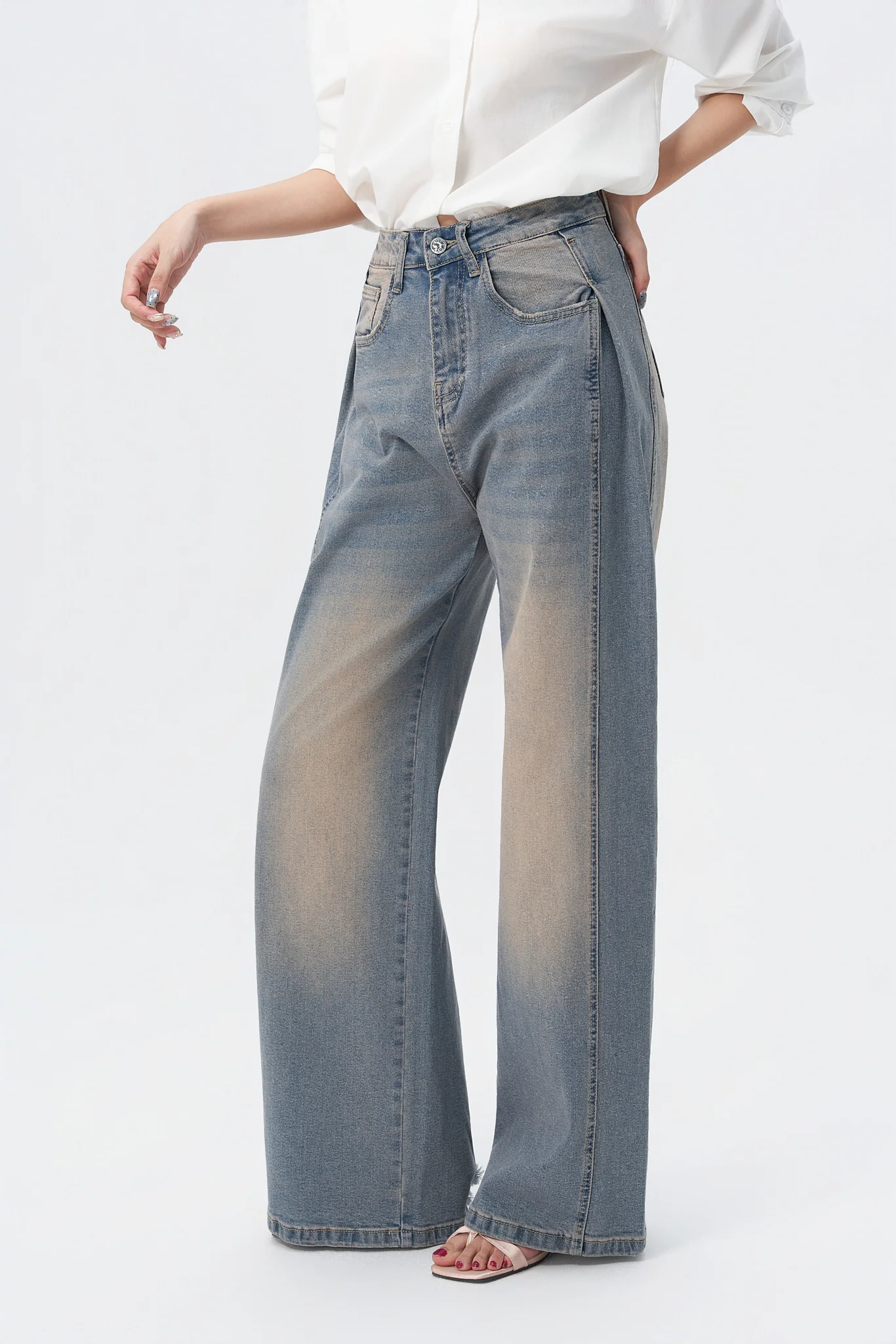 Pleat Panel Wide Leg Jeans - Image 7