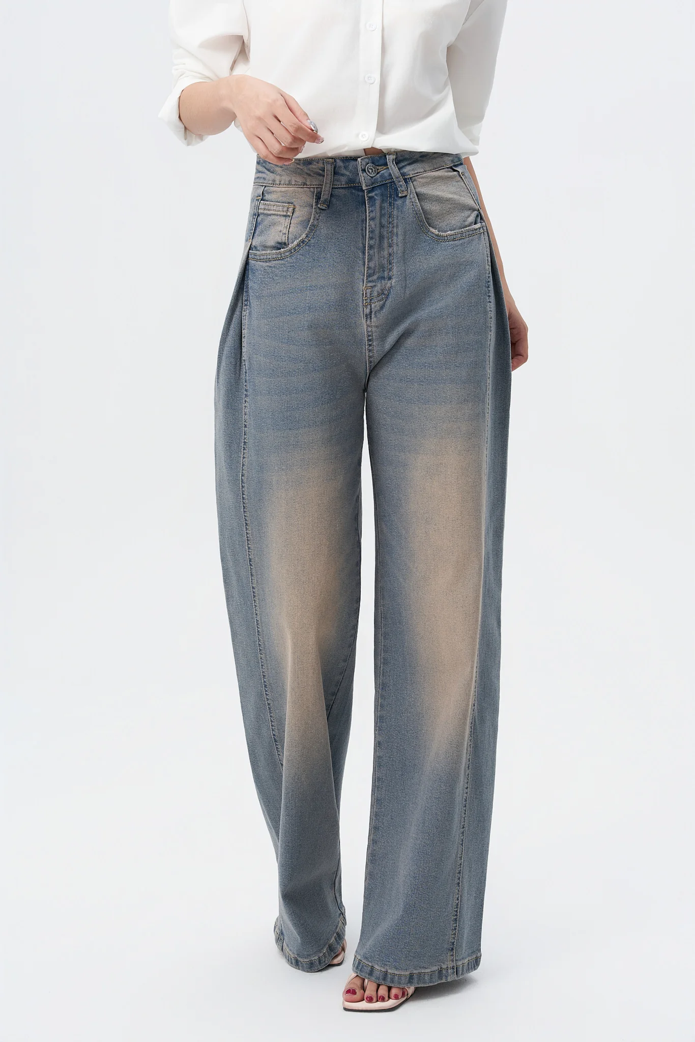 Pleat Panel Wide Leg Jeans - Image 9