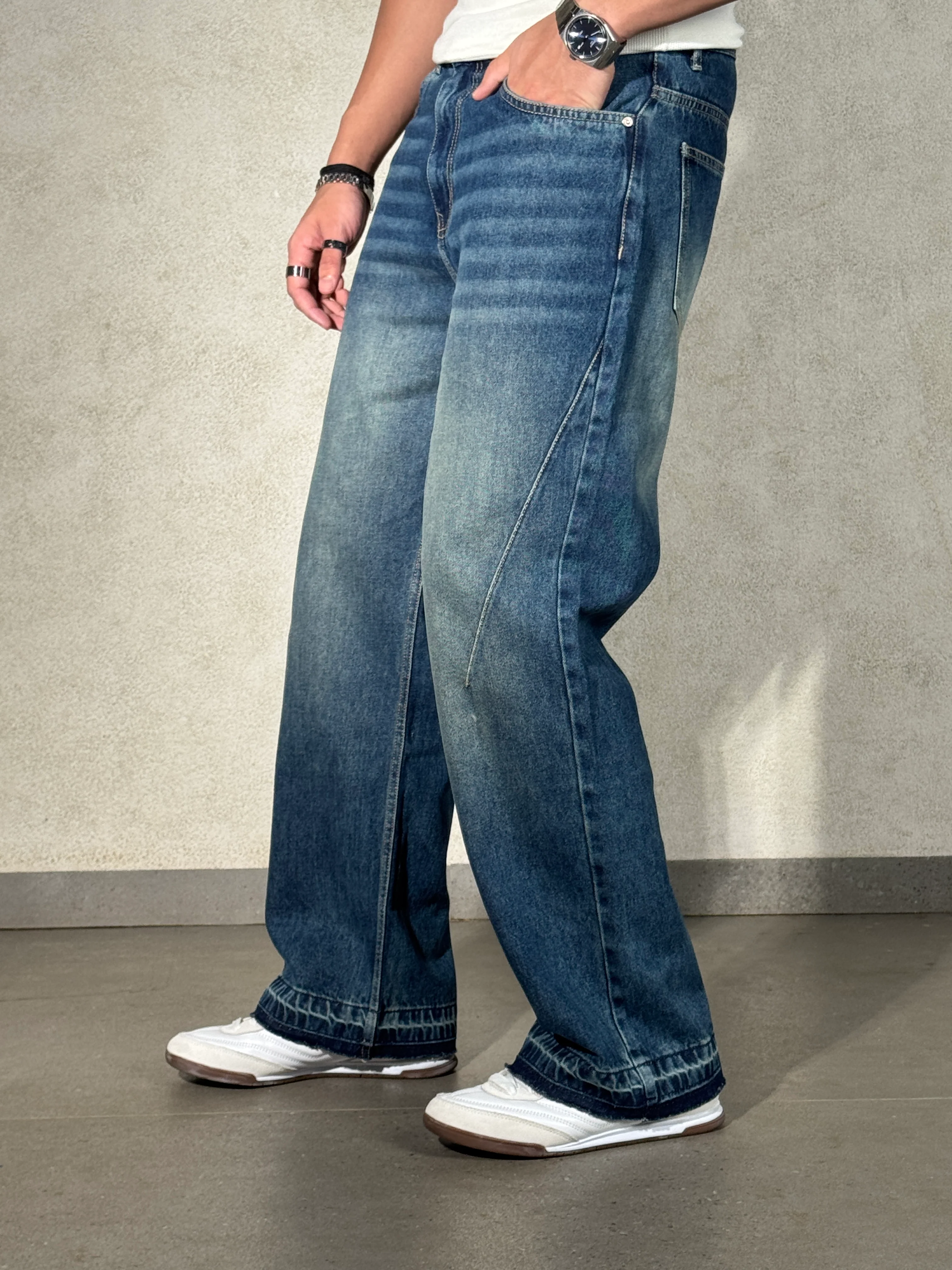 Raw Fringed Washed Baggy Jeans - Image 3