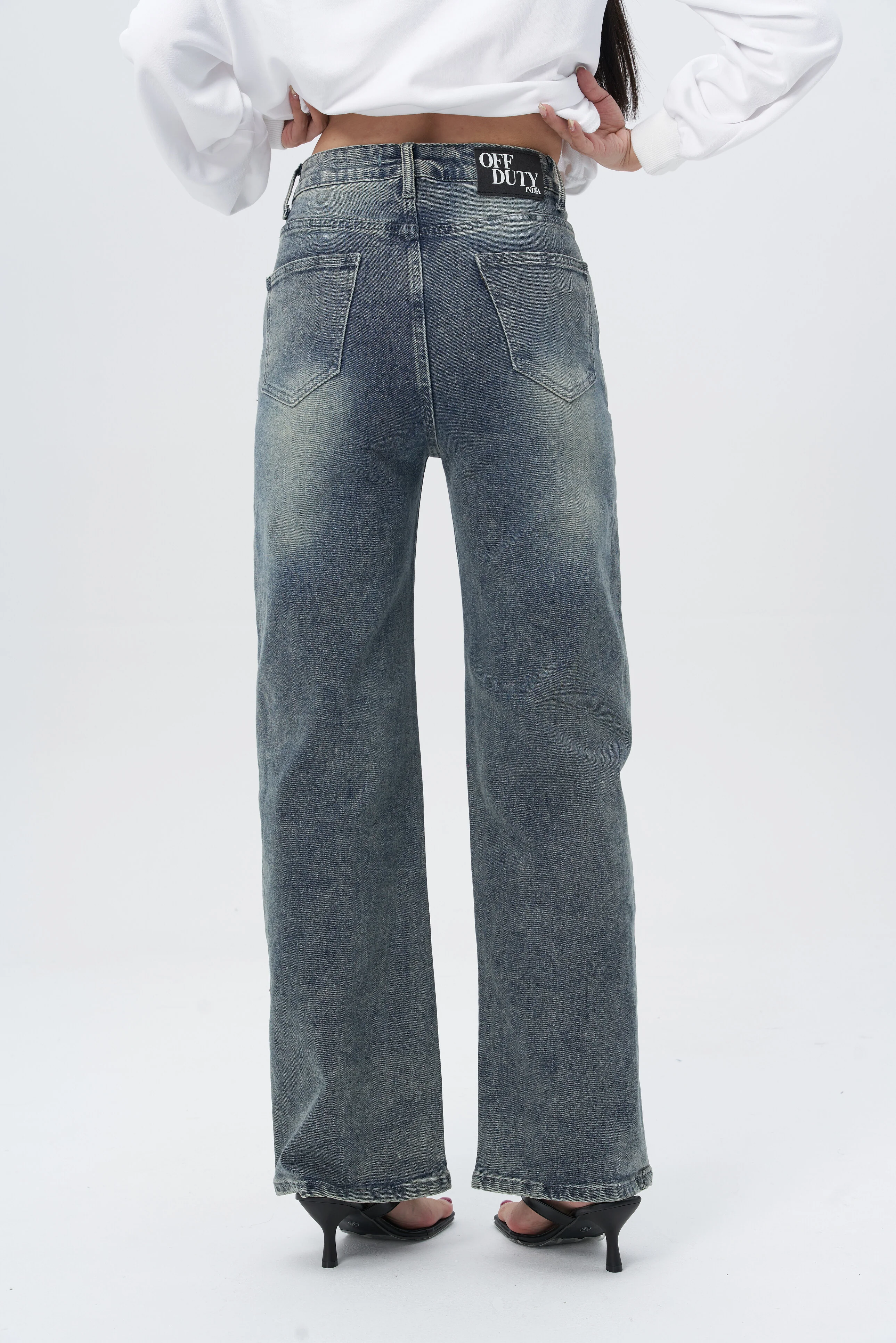 Reform Cut Structured Straight Jeans - Image 4