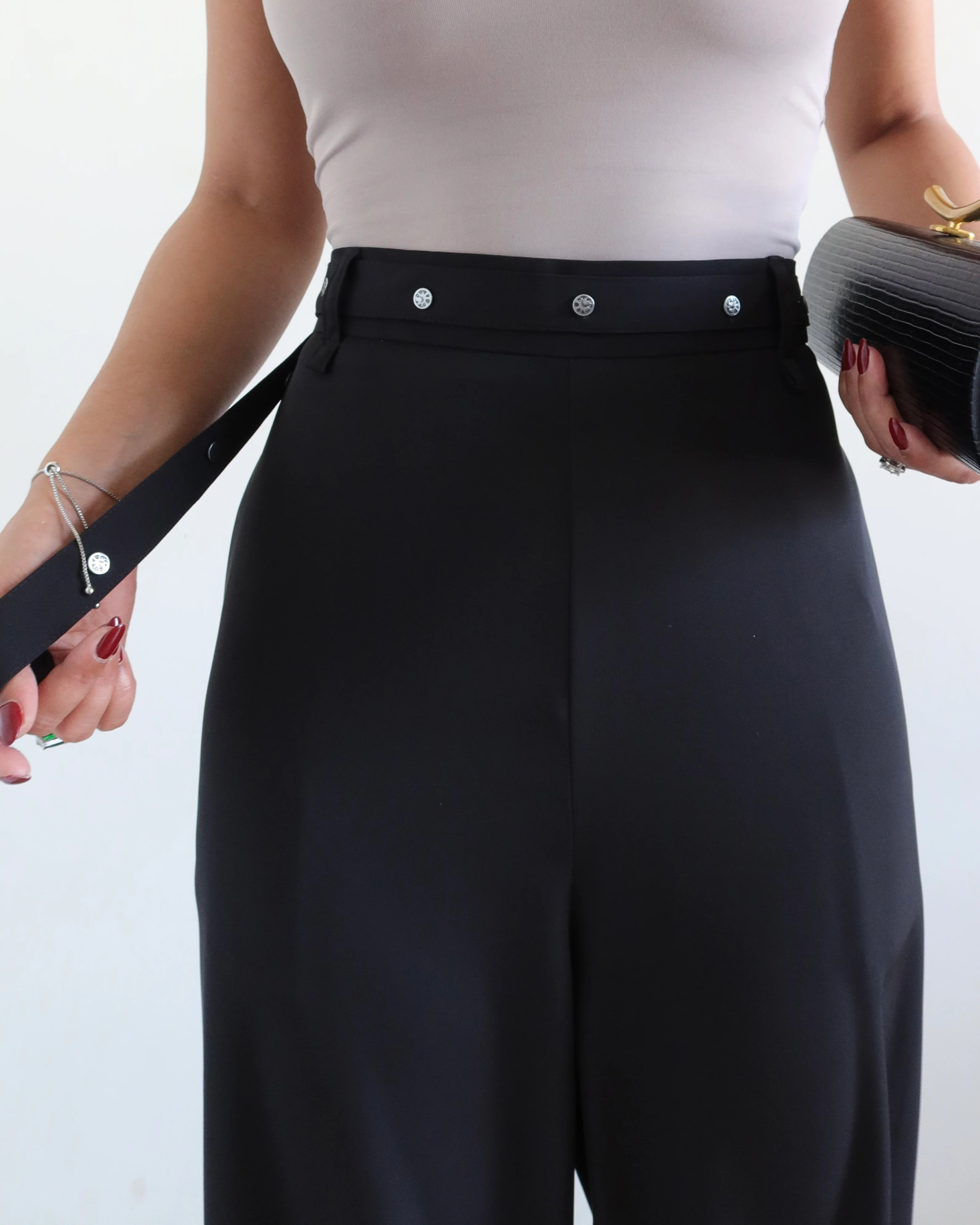 Rivet Grip Loose Tailored Trousers - Image 3