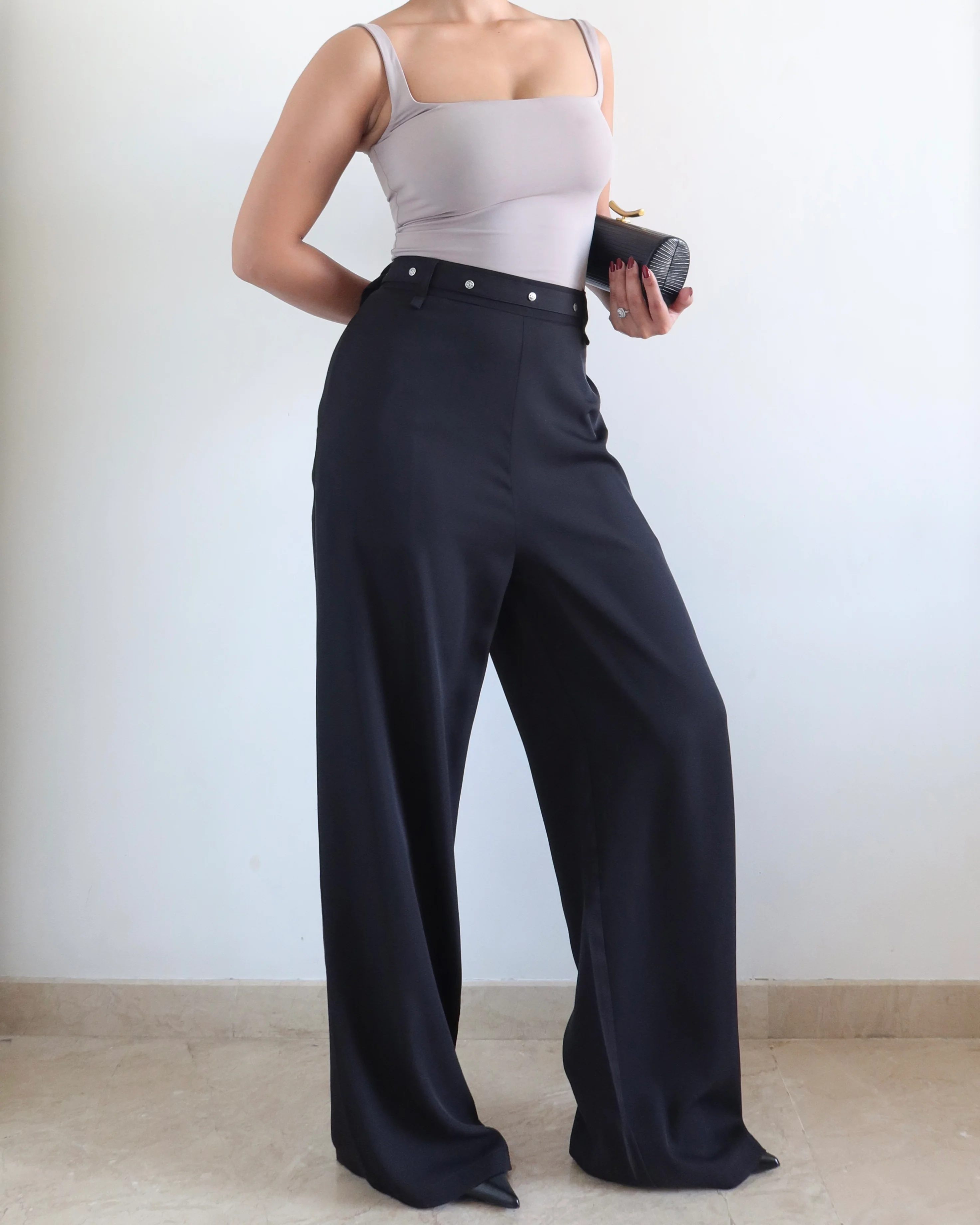 Rivet Grip Loose Tailored Trousers - Image 4