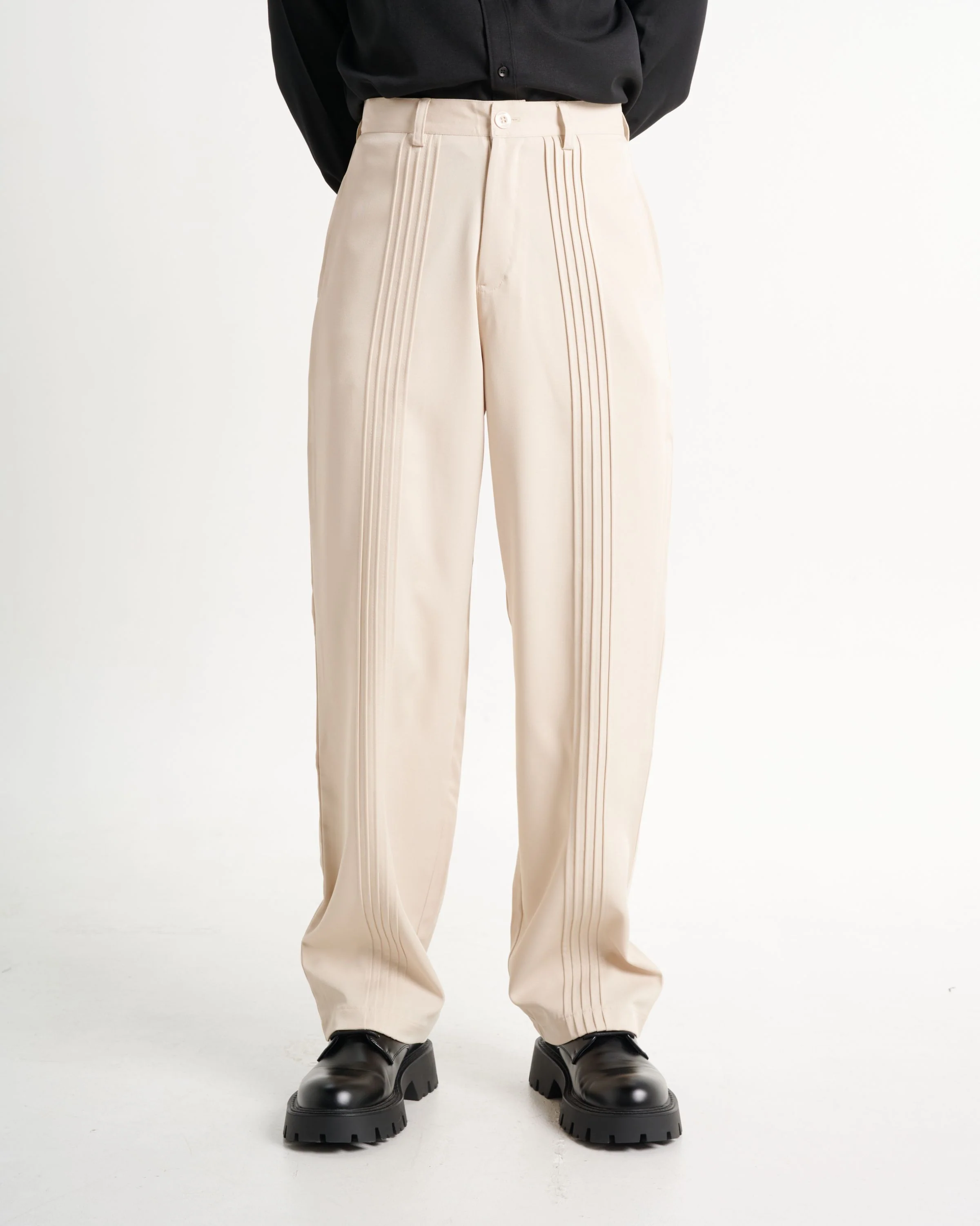 So Neat Pleat detail Korean Baggy Pants - Image 5