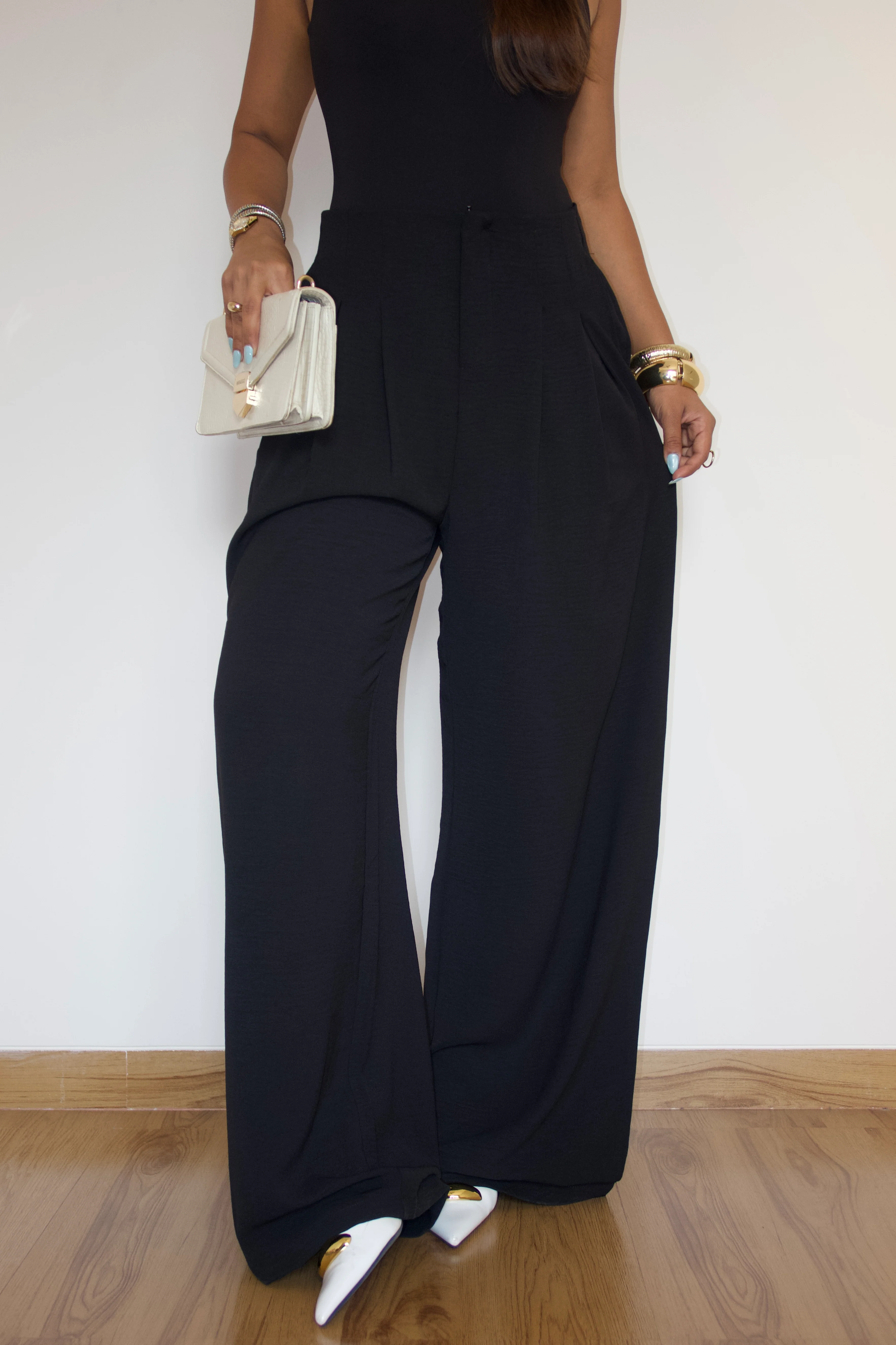 Super Light Weight Pleated Pants - Image 4