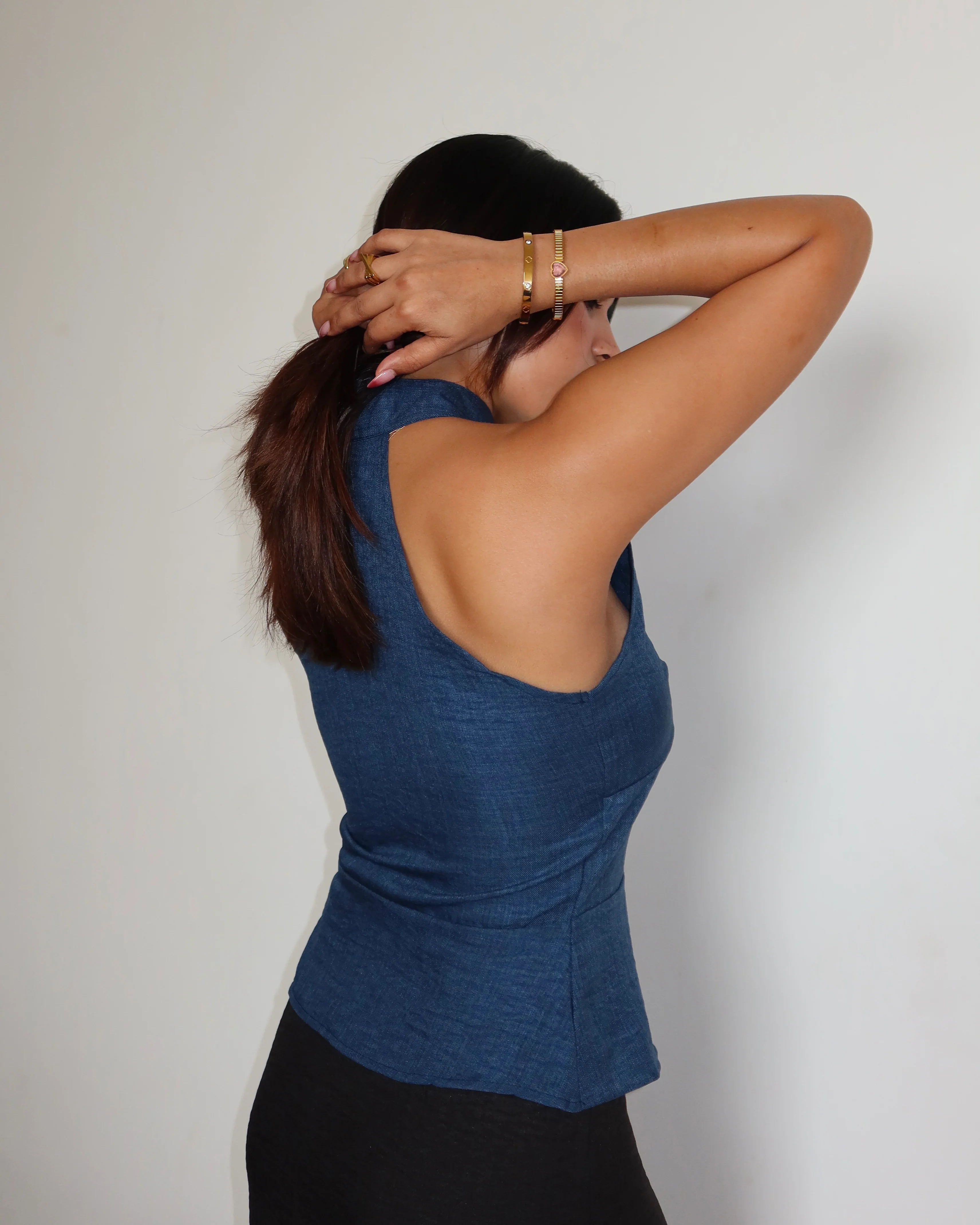 Tie-Up Halter Corset Details Top - Image 7
