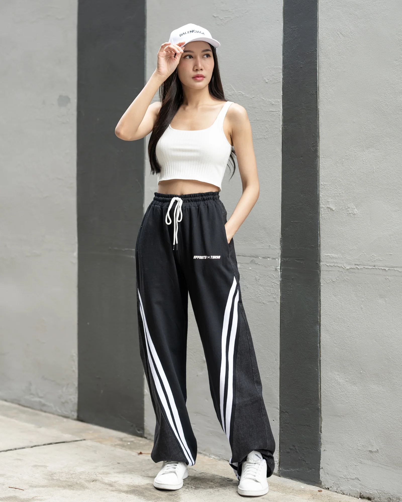 Tokyo New Era Unisex Sweat Jeans - Image 5