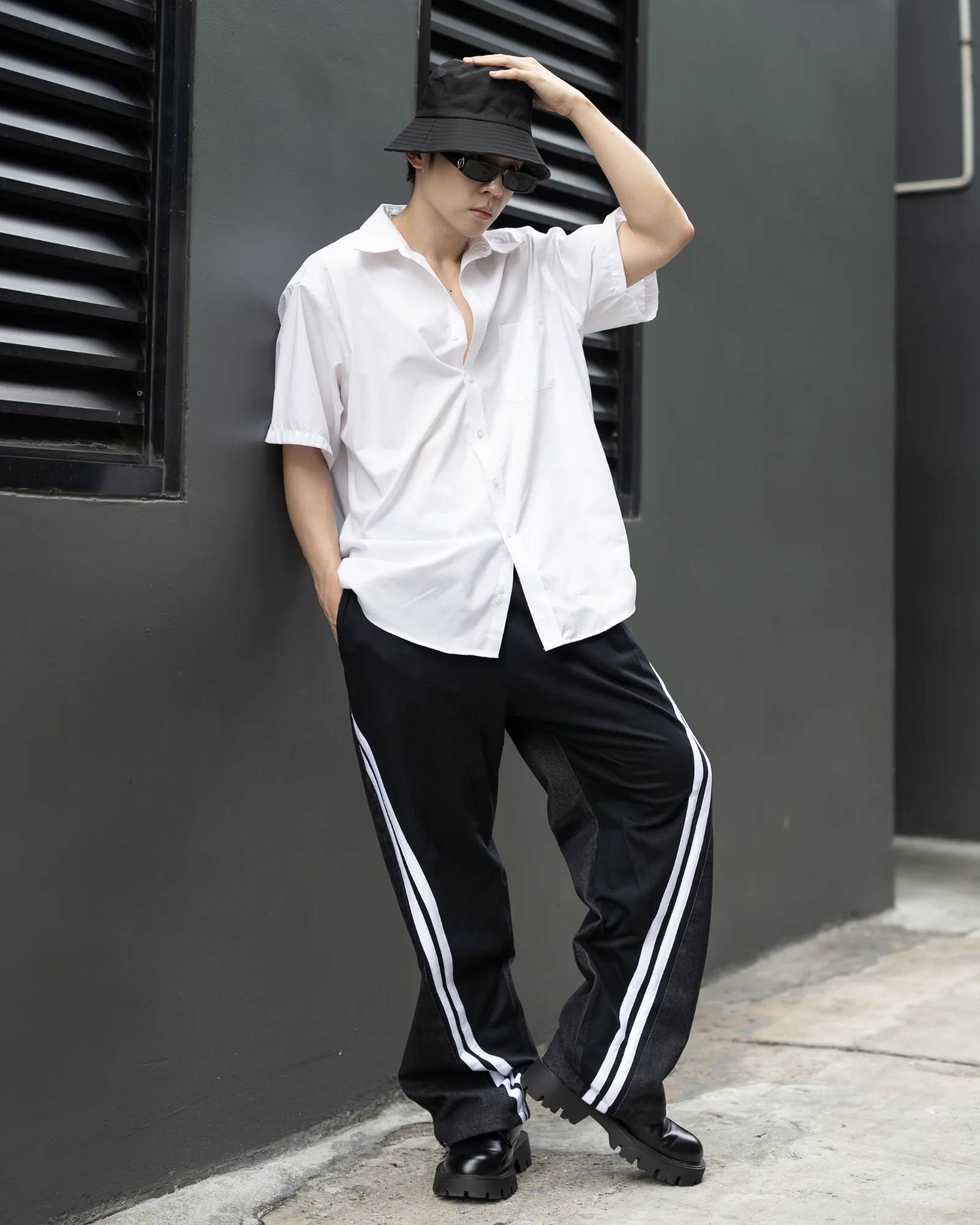 Tokyo New Era Unisex Sweat Jeans - Image 6
