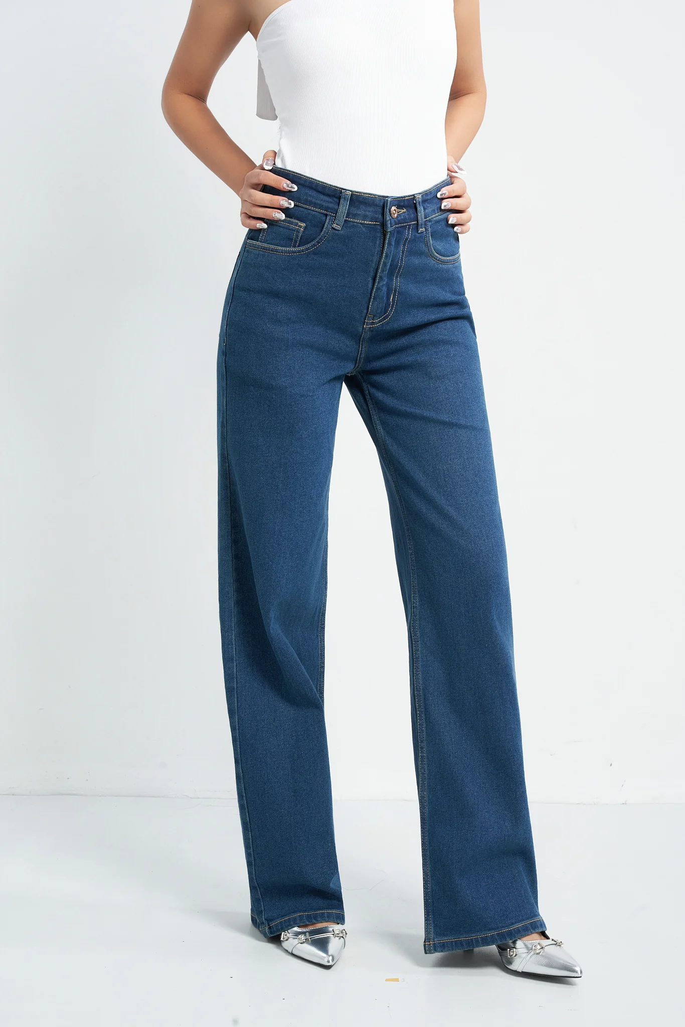 Wide Leg High Rise Jeans - Image 19