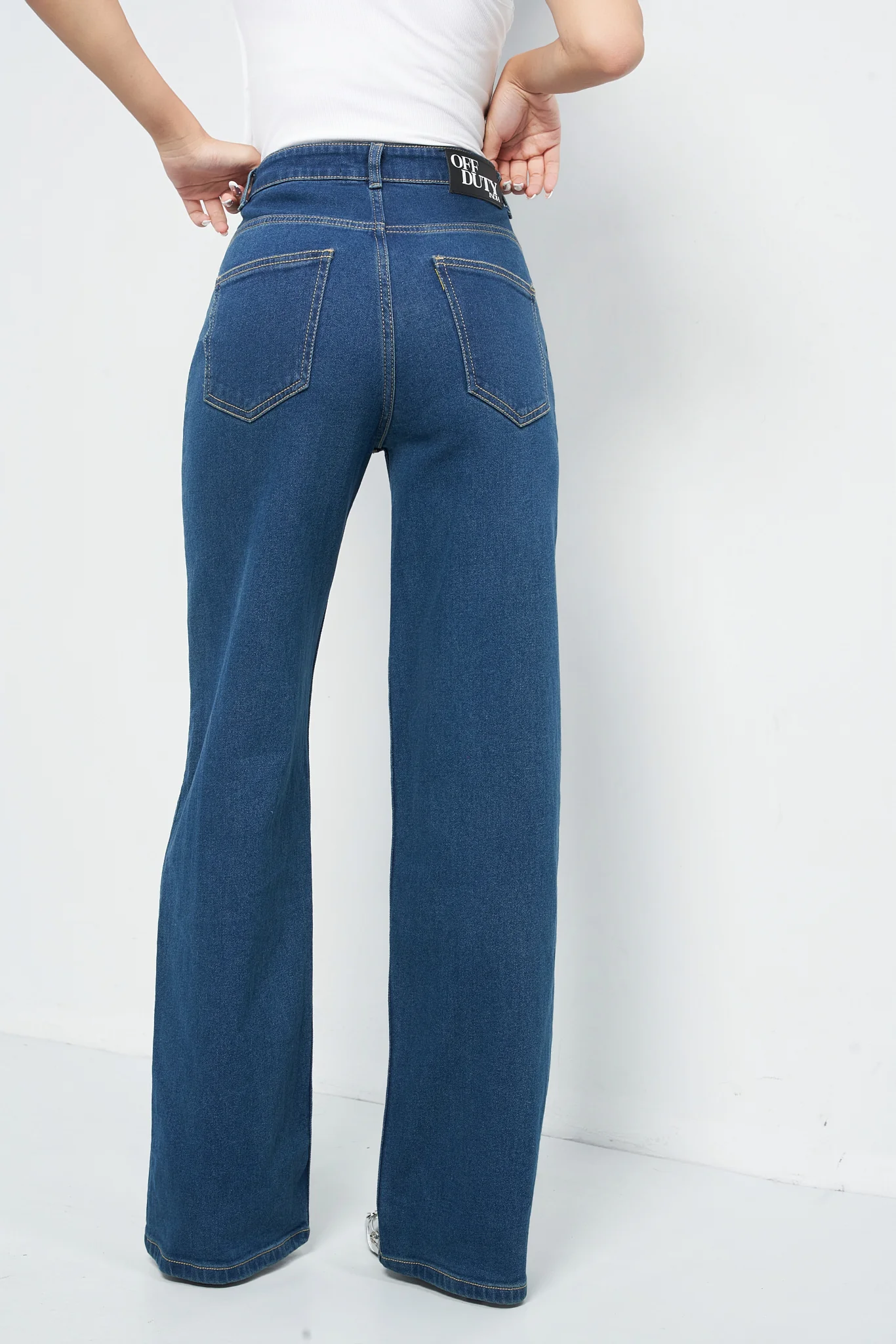 Wide Leg High Rise Jeans - Image 20